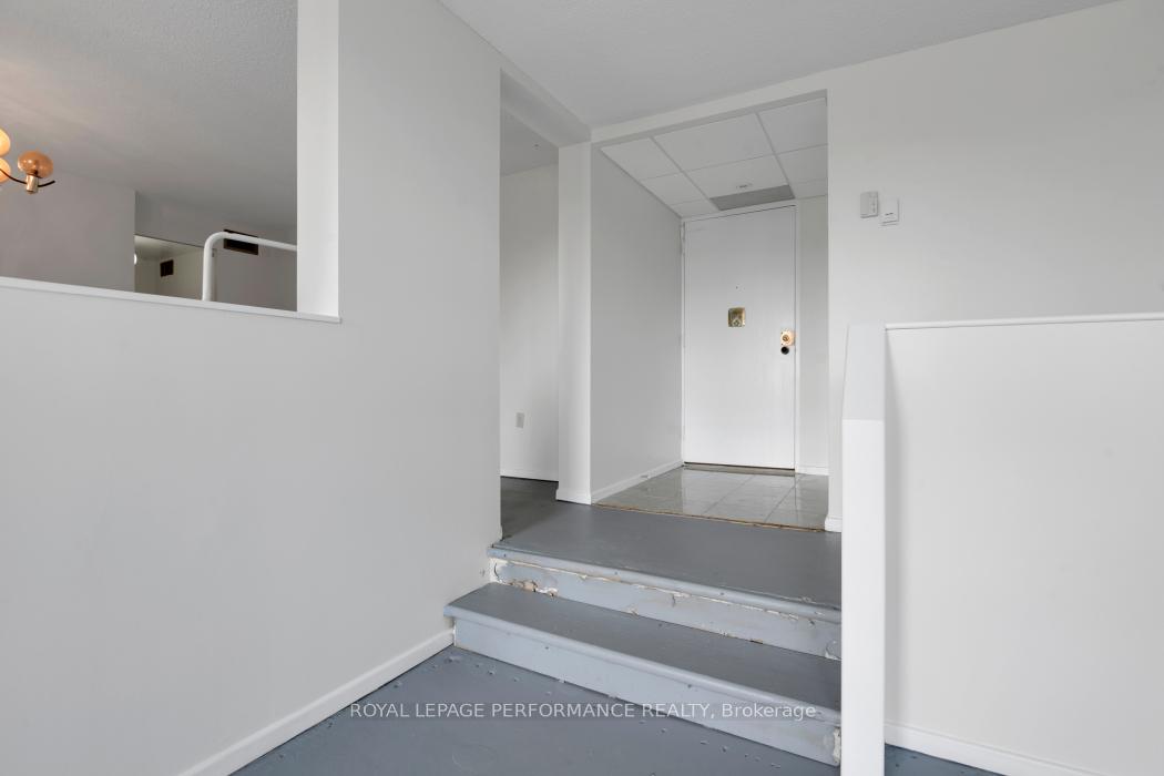 Photo 8 of Unit 1103, 373 Laurier Avenue E, Ottawa, Sandy Hill — HOMEH