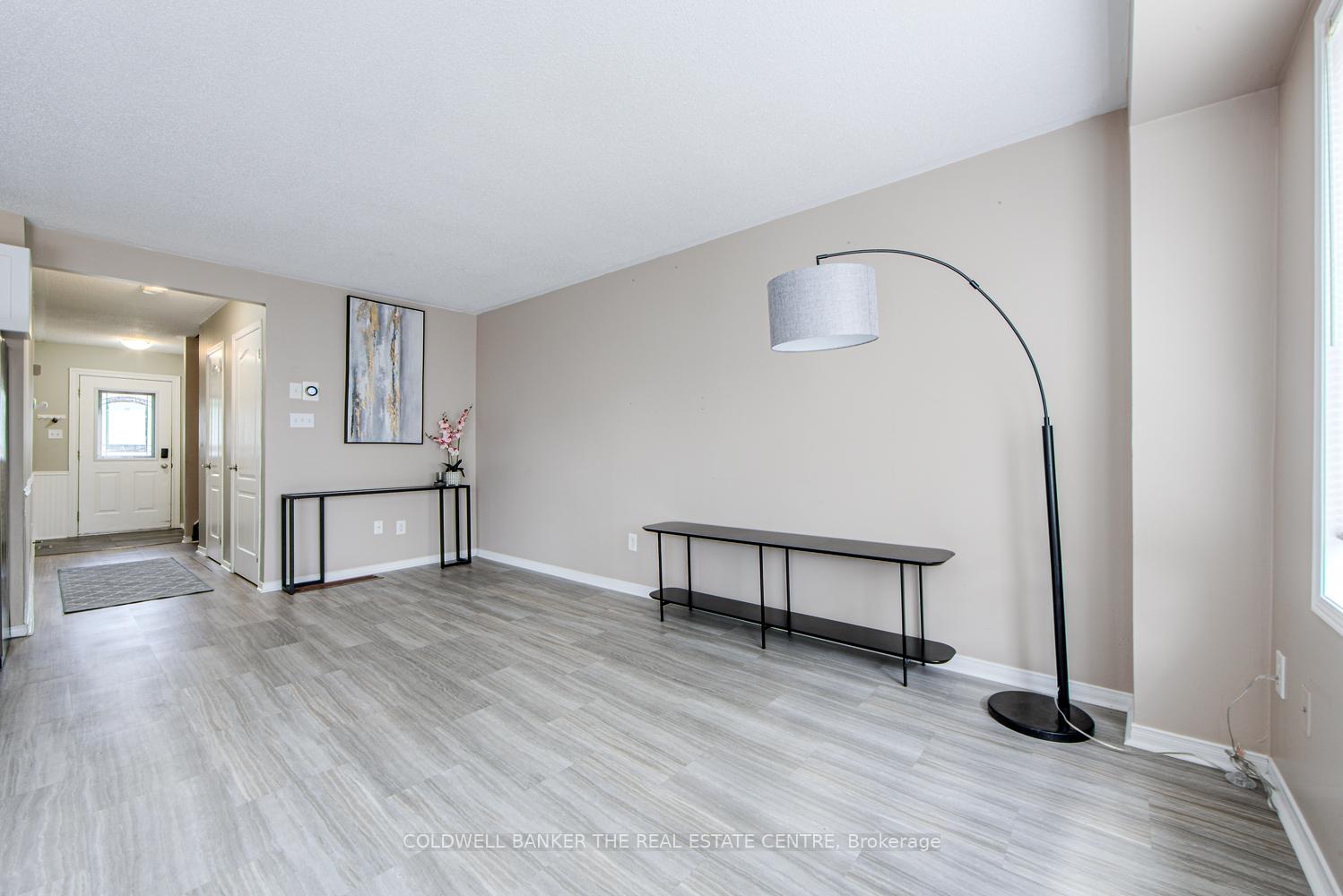 Photo 6 of 34 Parkside Crescent S, Essa, Angus — HOMEH