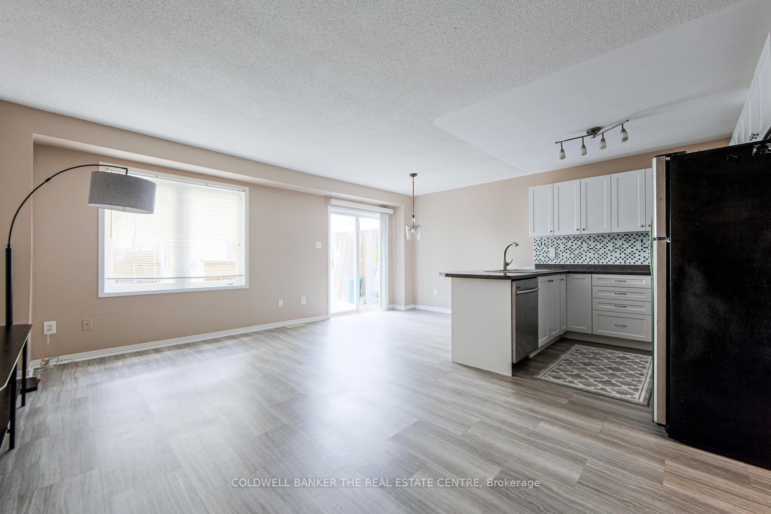 Photo 7 of 34 Parkside Crescent S, Essa, Angus — HOMEH