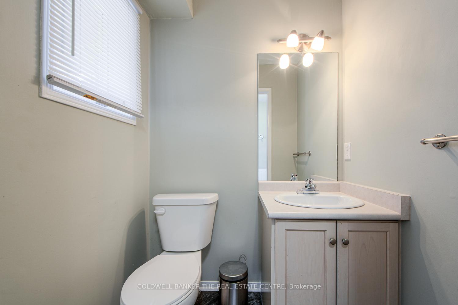 Photo 10 of 34 Parkside Crescent S, Essa, Angus — HOMEH