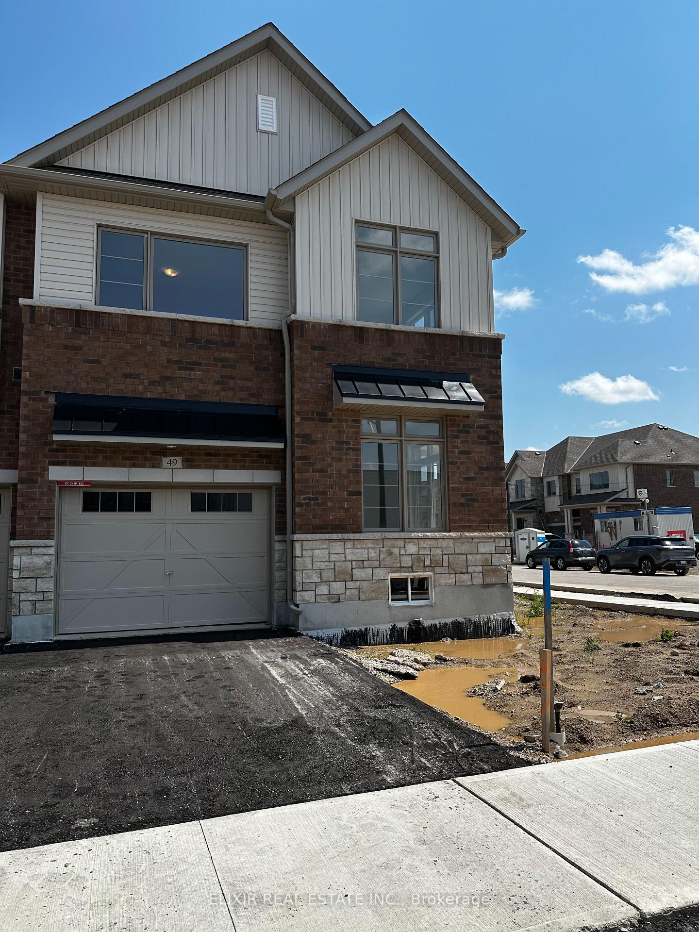Photo 4 of 49 Granka Street, Brantford — HOMEH