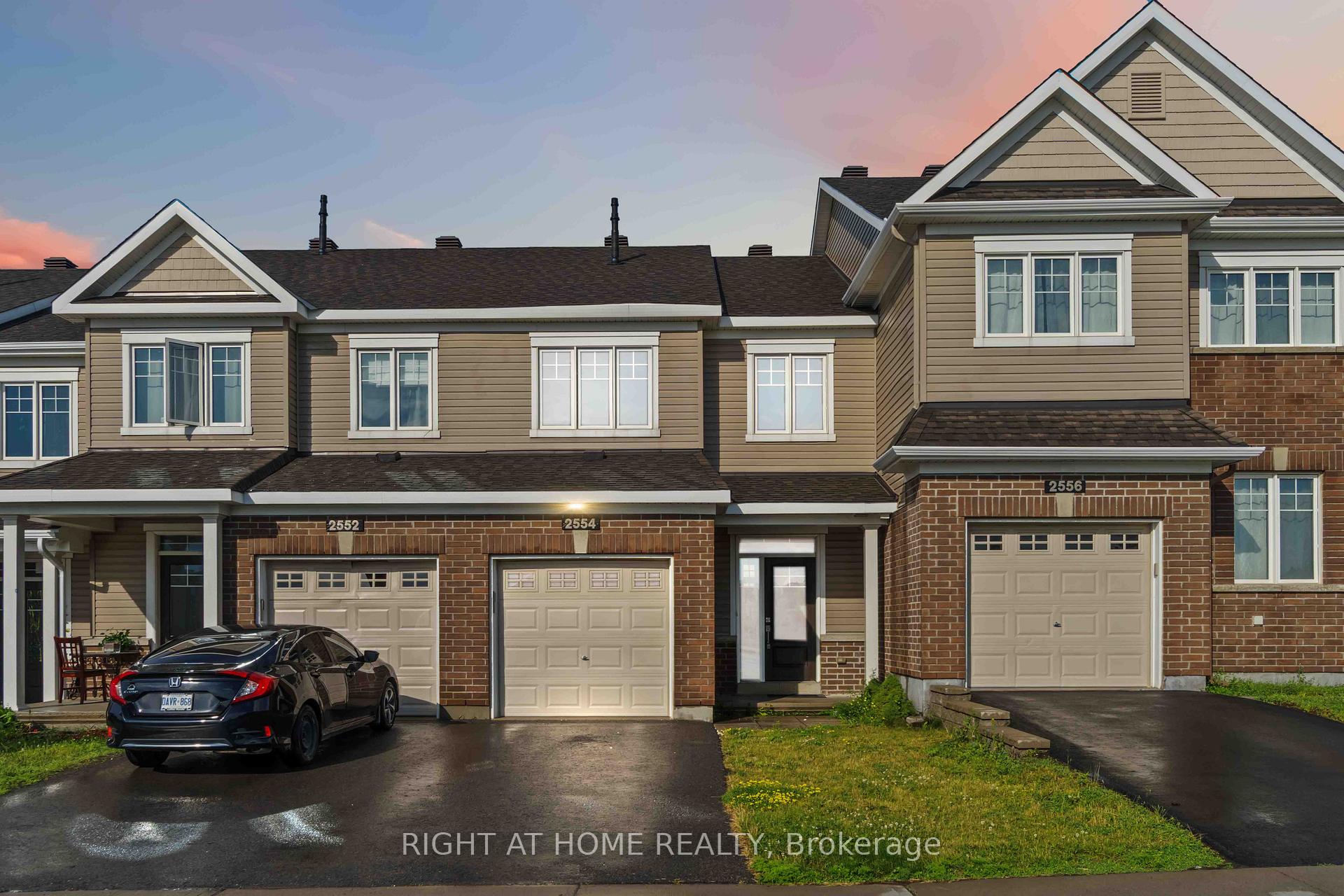Photo 2 of 2554 River Mist Road, Ottawa, Barrhaven - Half Moon Bay — HOMEH
