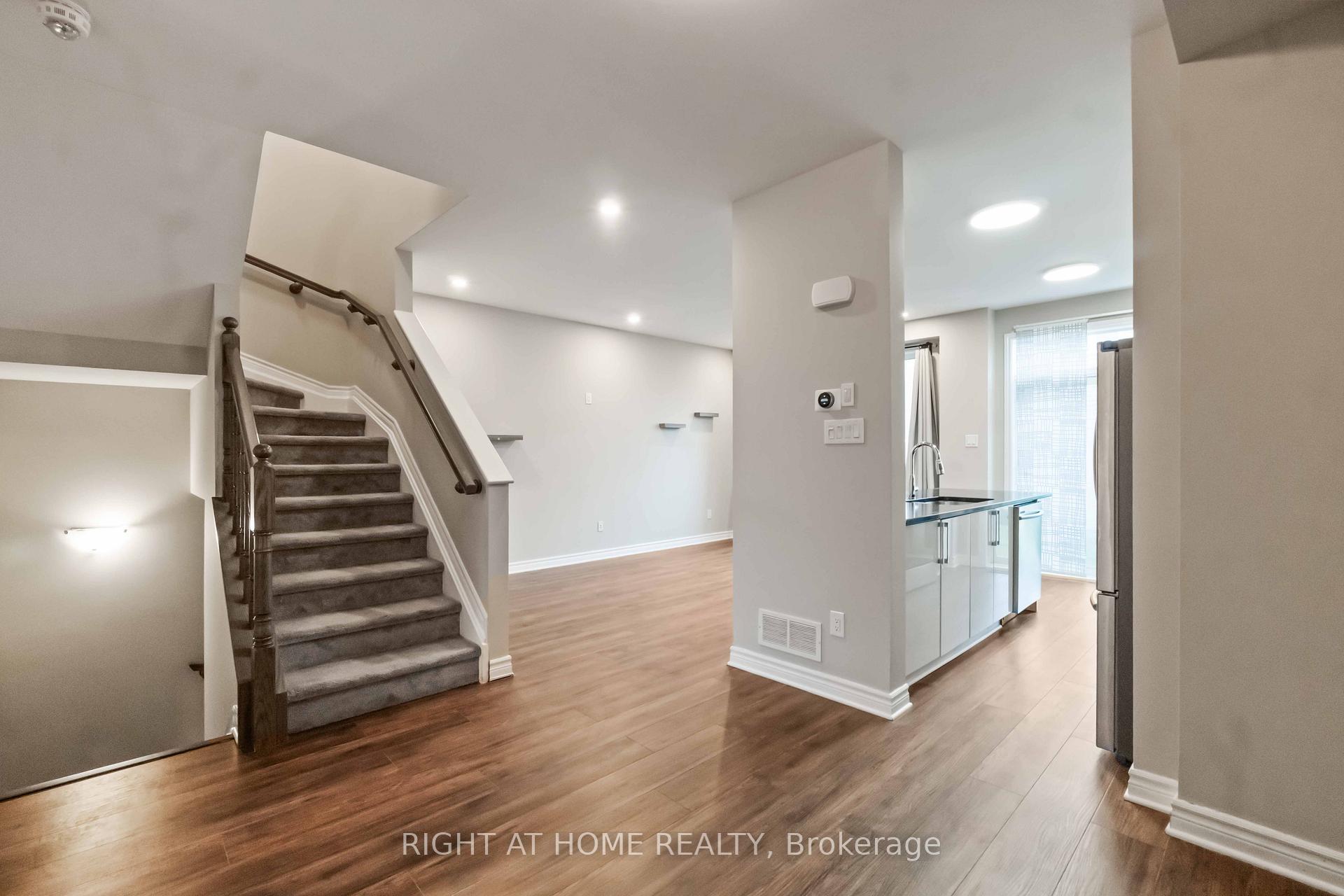 Photo 7 of 2554 River Mist Road, Ottawa, Barrhaven - Half Moon Bay — HOMEH