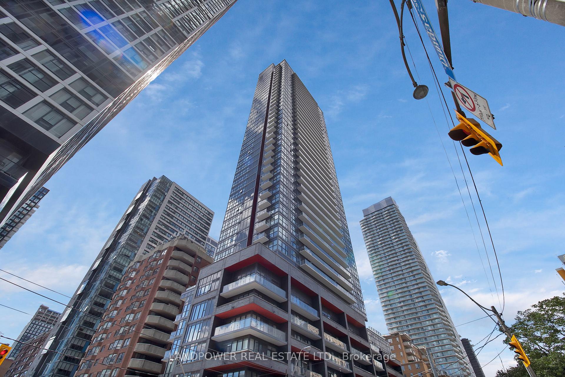 Front of Unit 1107, 159 Dundas Street E