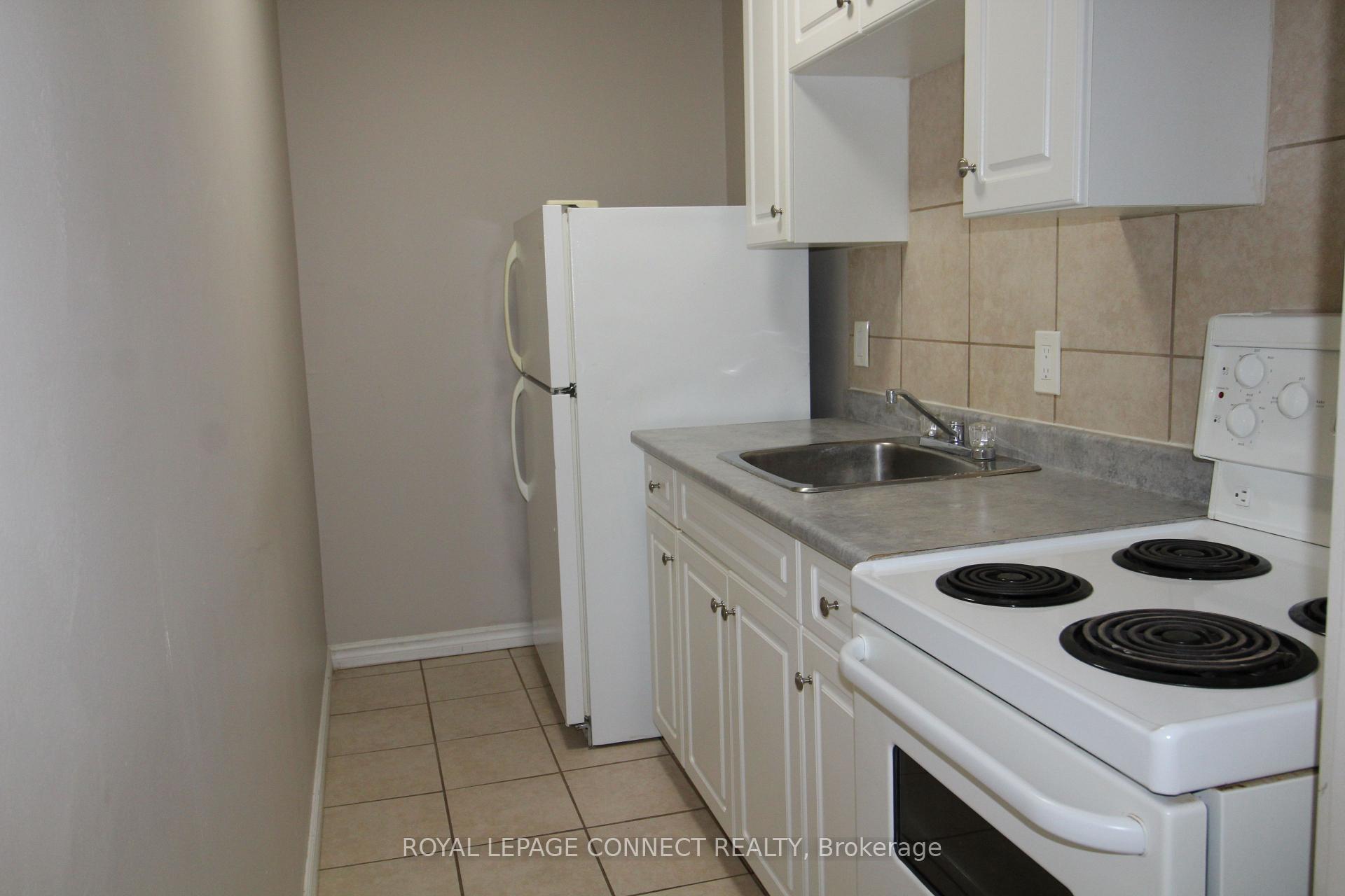 Photo 5 of Unit 04, 633 Barber Avenue N, North Perth, Listowel — HOMEH