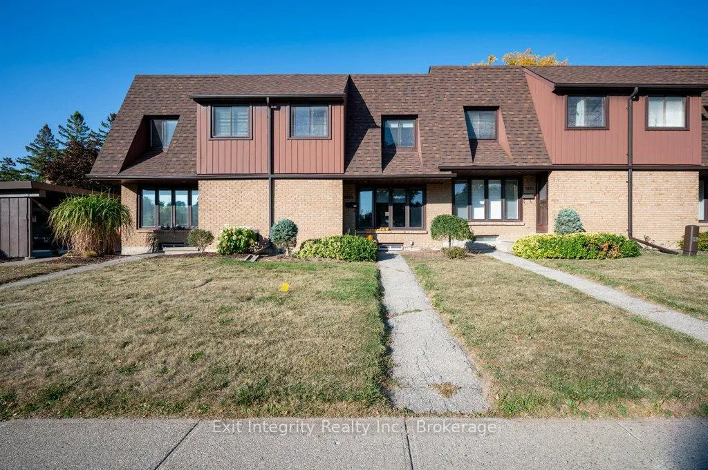 Front of Unit 33, 130 Kingswood Drive