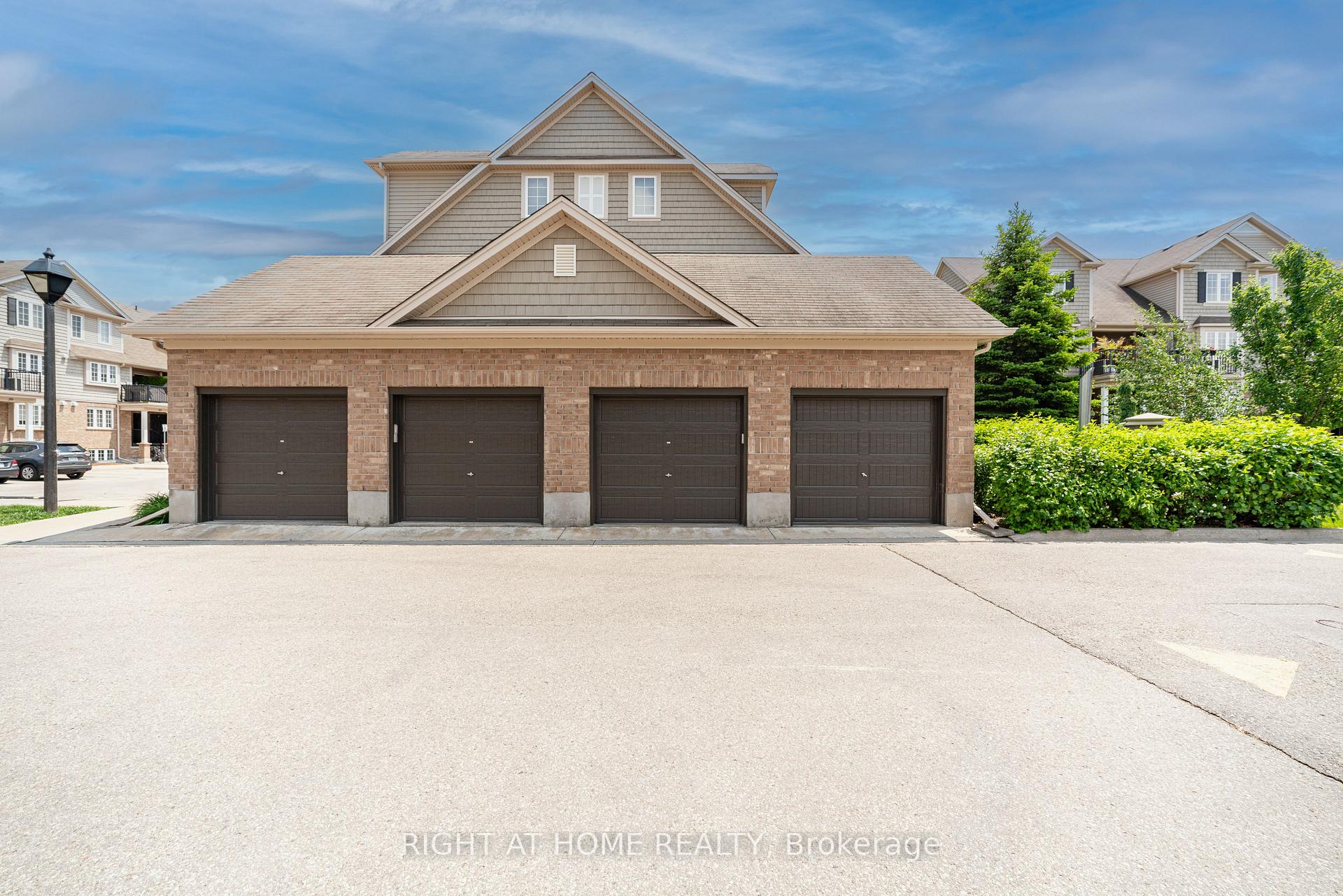 Photo 5 of Unit 23B, 15 Carere Crescent, Guelph, Victoria North — HOMEH