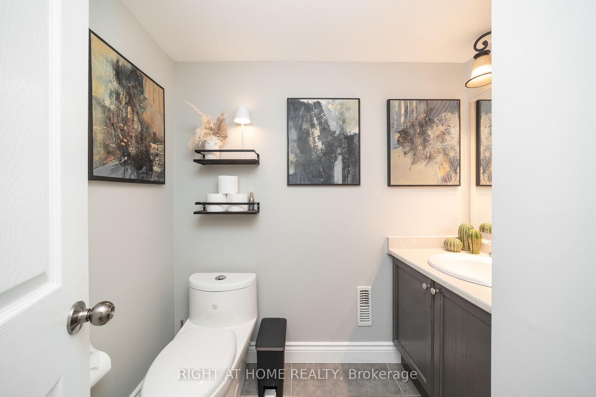 Photo 15 of Unit 23B, 15 Carere Crescent, Guelph, Victoria North — HOMEH