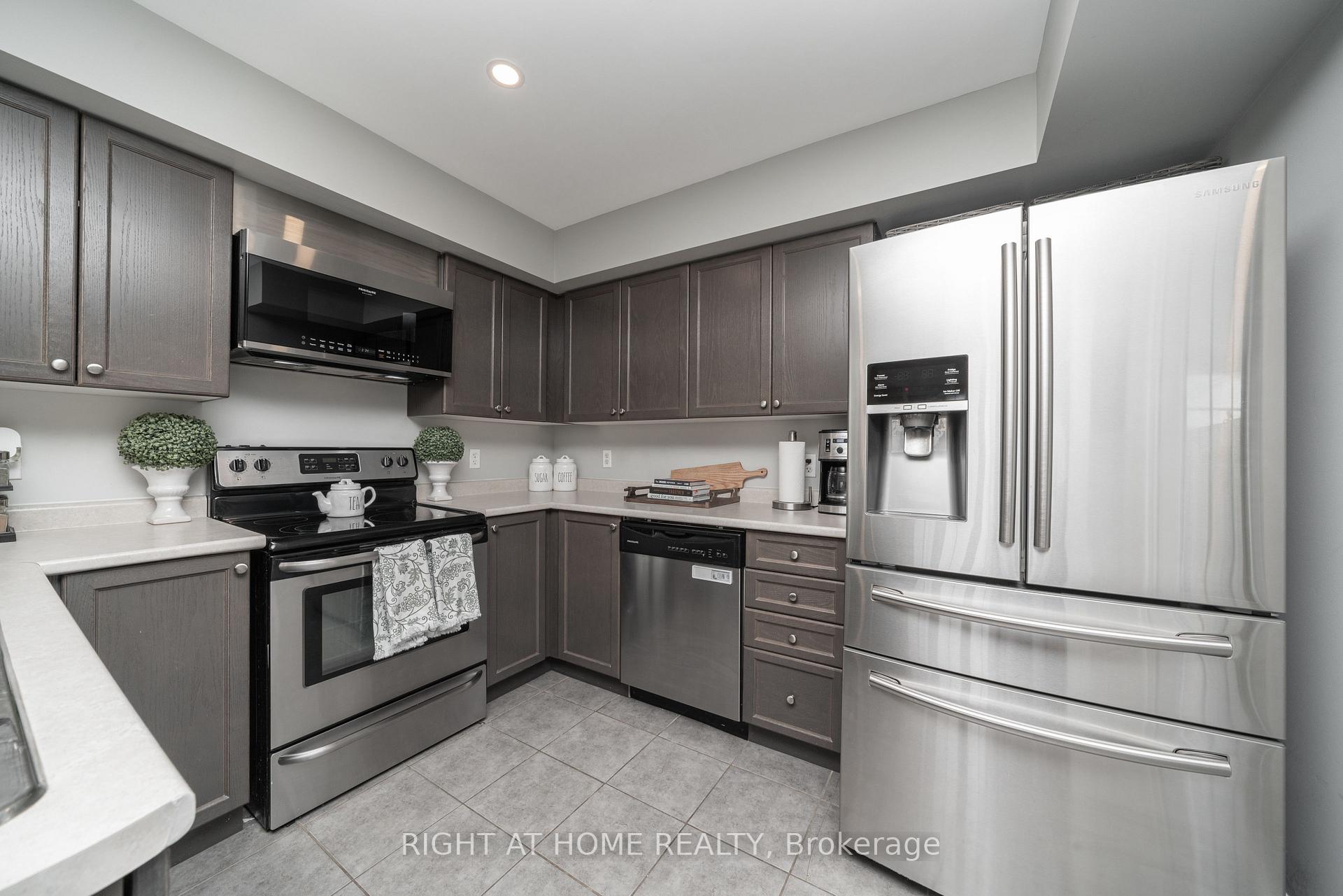 Photo 20 of Unit 23B, 15 Carere Crescent, Guelph, Victoria North — HOMEH