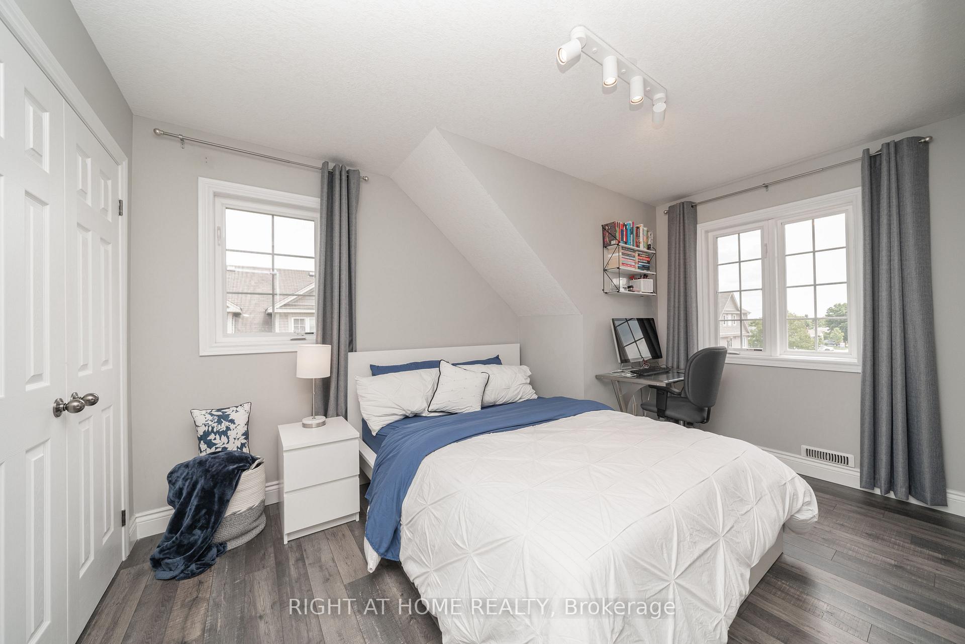 Photo 29 of Unit 23B, 15 Carere Crescent, Guelph, Victoria North — HOMEH