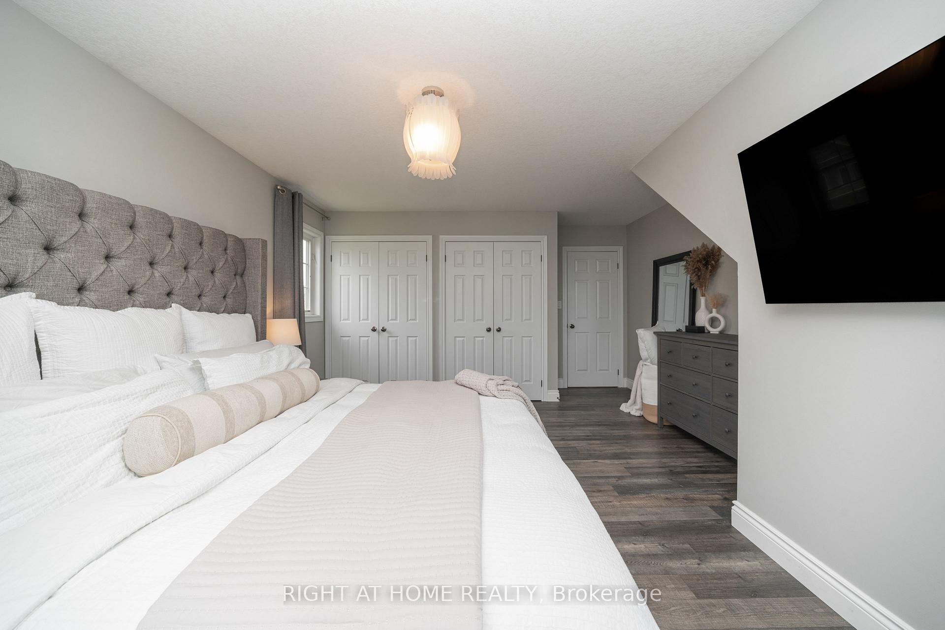 Photo 32 of Unit 23B, 15 Carere Crescent, Guelph, Victoria North — HOMEH