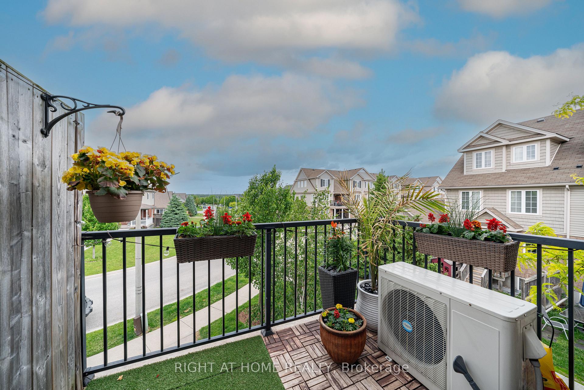 Photo 38 of Unit 23B, 15 Carere Crescent, Guelph, Victoria North — HOMEH