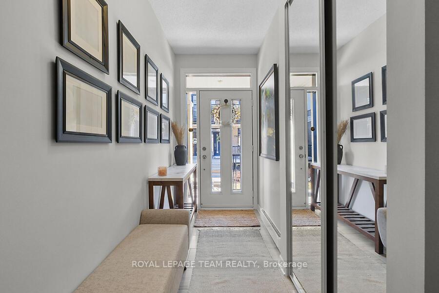Photo 2 of 270 Pembina Private, Ottawa, Riverside South/Gloucester Glen — HOMEH