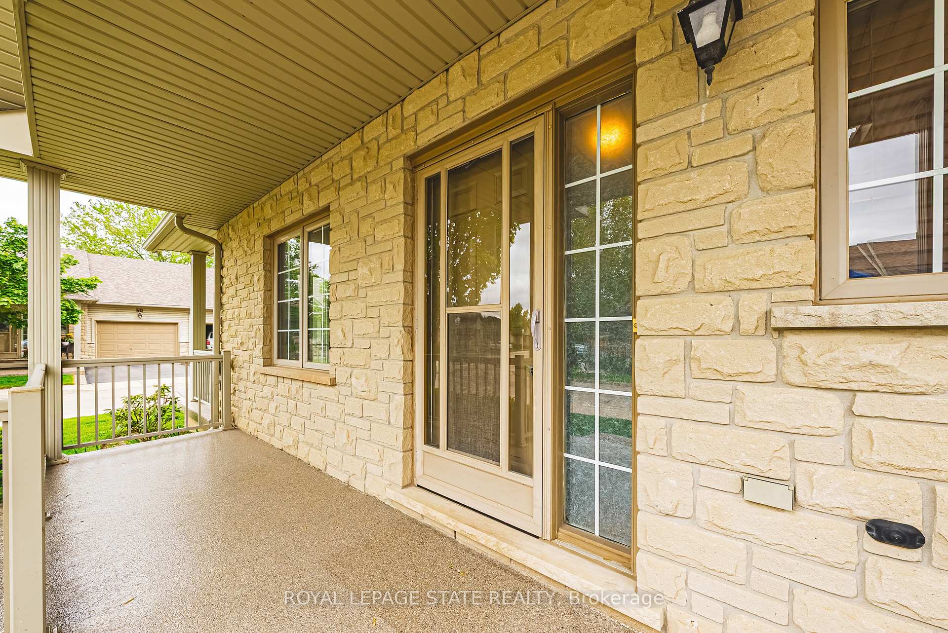 Photo 5 of Unit 43, 130 Southbrook Drive, Hamilton, Binbrook — HOMEH