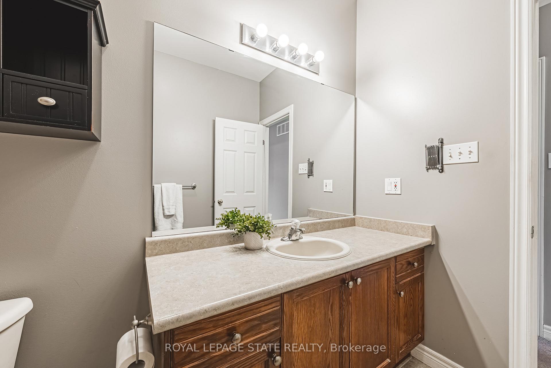 Photo 25 of Unit 43, 130 Southbrook Drive, Hamilton, Binbrook — HOMEH