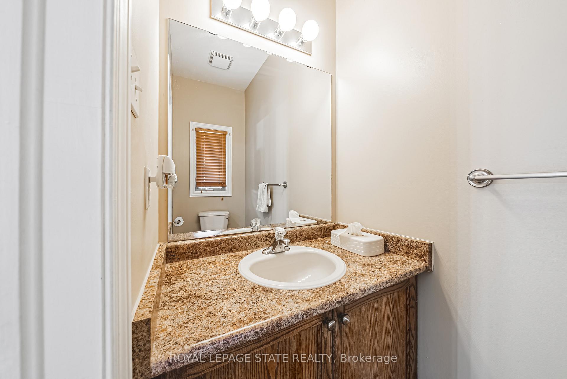 Photo 29 of Unit 43, 130 Southbrook Drive, Hamilton, Binbrook — HOMEH