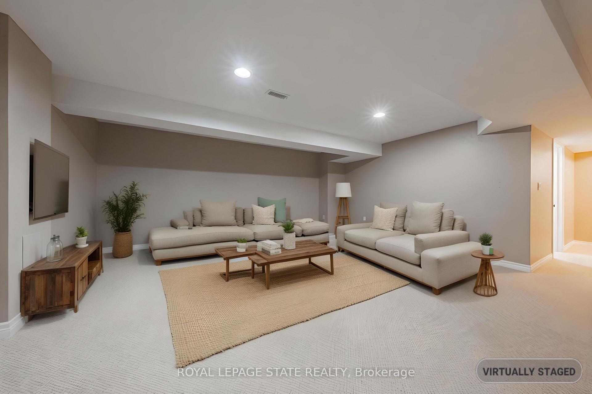 Photo 32 of Unit 43, 130 Southbrook Drive, Hamilton, Binbrook — HOMEH