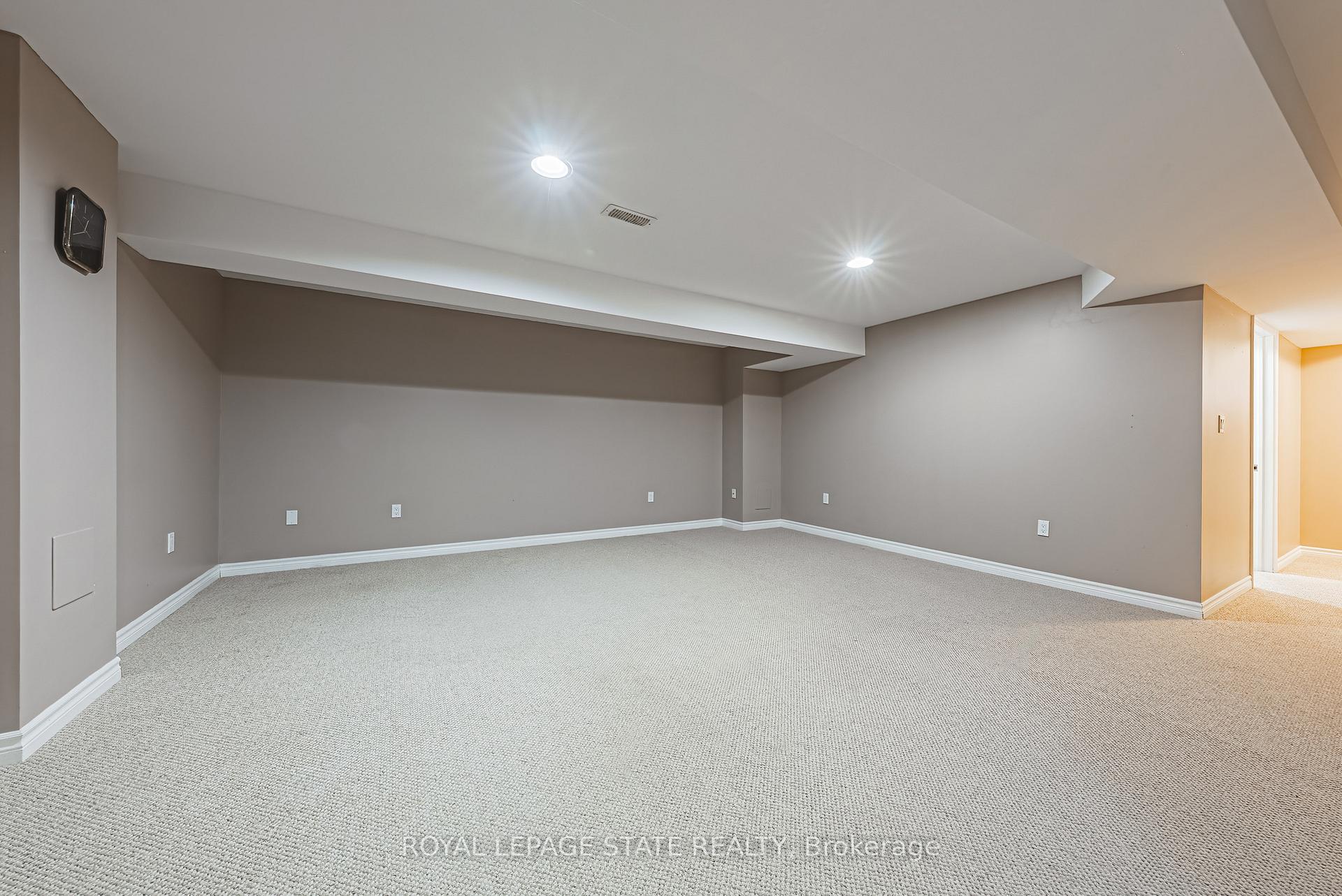 Photo 33 of Unit 43, 130 Southbrook Drive, Hamilton, Binbrook — HOMEH