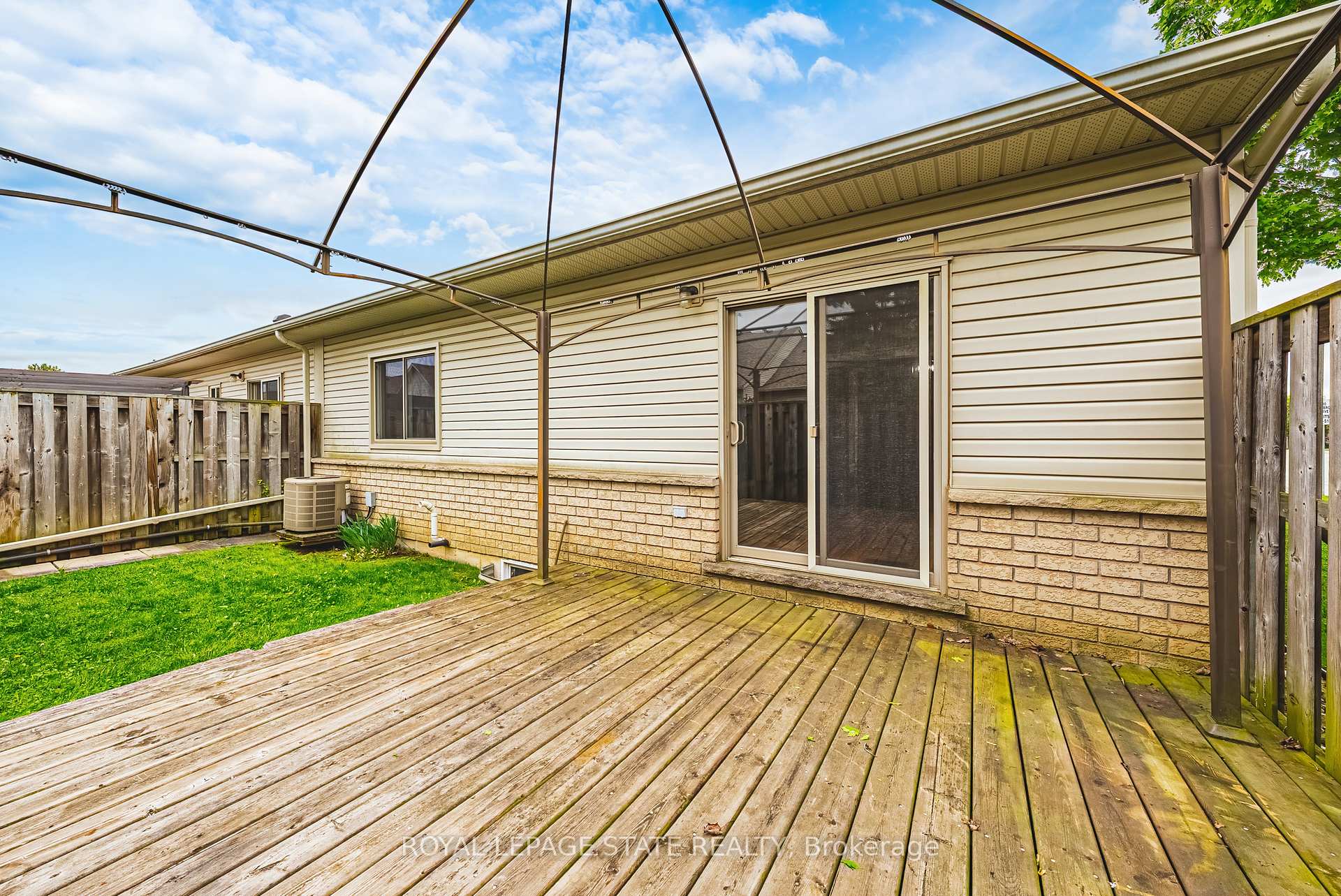 Photo 41 of Unit 43, 130 Southbrook Drive, Hamilton, Binbrook — HOMEH