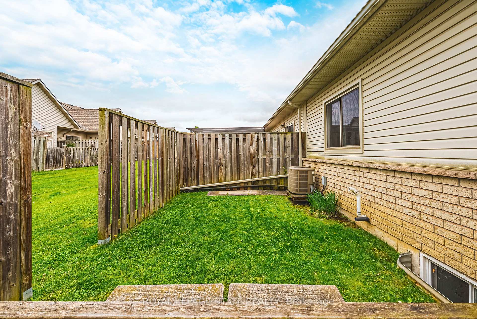 Photo 42 of Unit 43, 130 Southbrook Drive, Hamilton, Binbrook — HOMEH