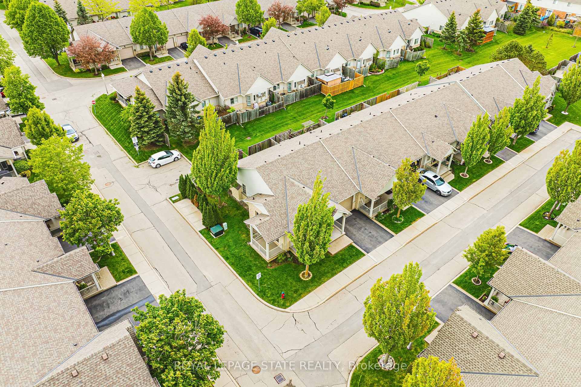 Photo 44 of Unit 43, 130 Southbrook Drive, Hamilton, Binbrook — HOMEH