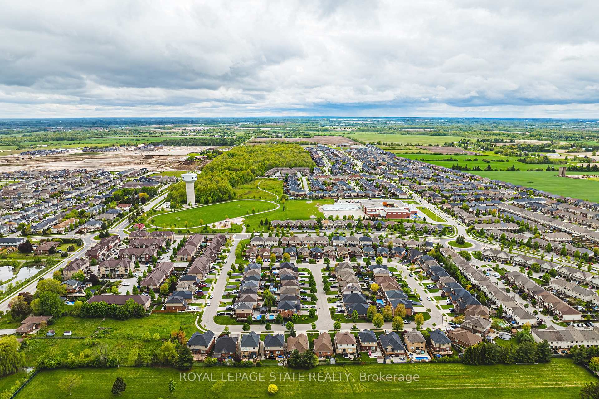 Photo 46 of Unit 43, 130 Southbrook Drive, Hamilton, Binbrook — HOMEH