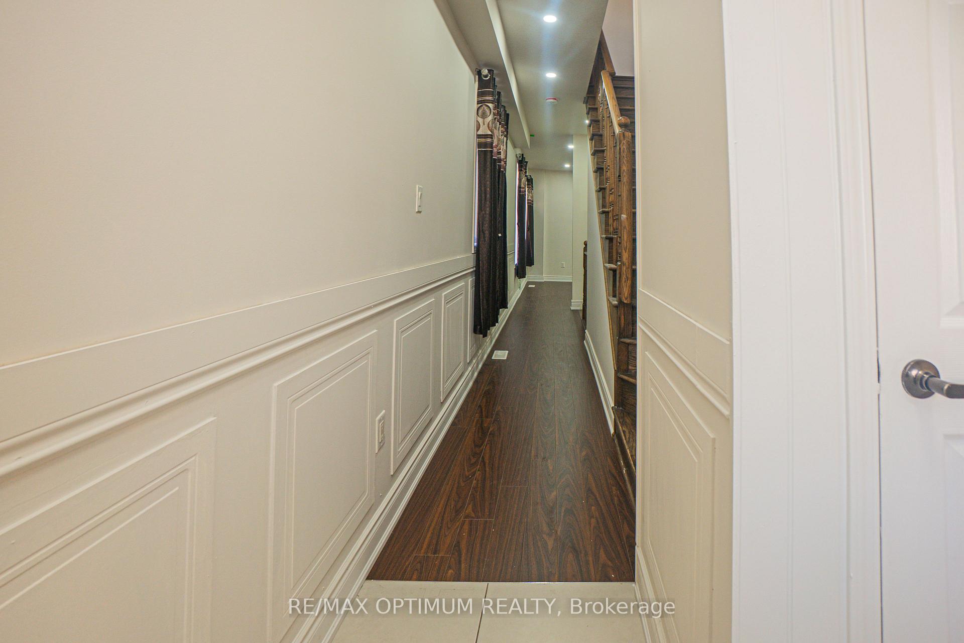 Photo 5 of 607 Remembrance Road, Brampton, Northwest Brampton — HOMEH