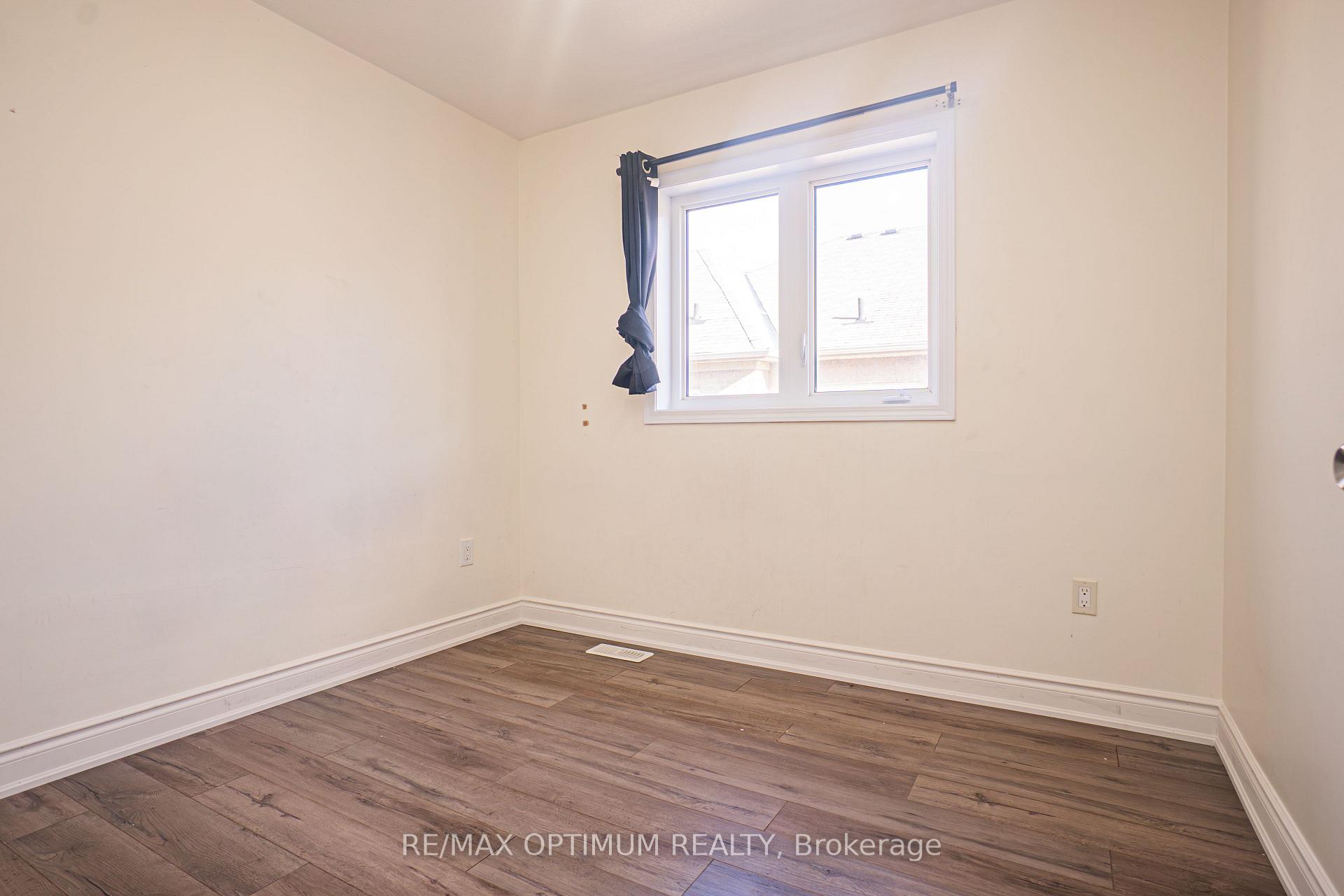 Photo 18 of 607 Remembrance Road, Brampton, Northwest Brampton — HOMEH