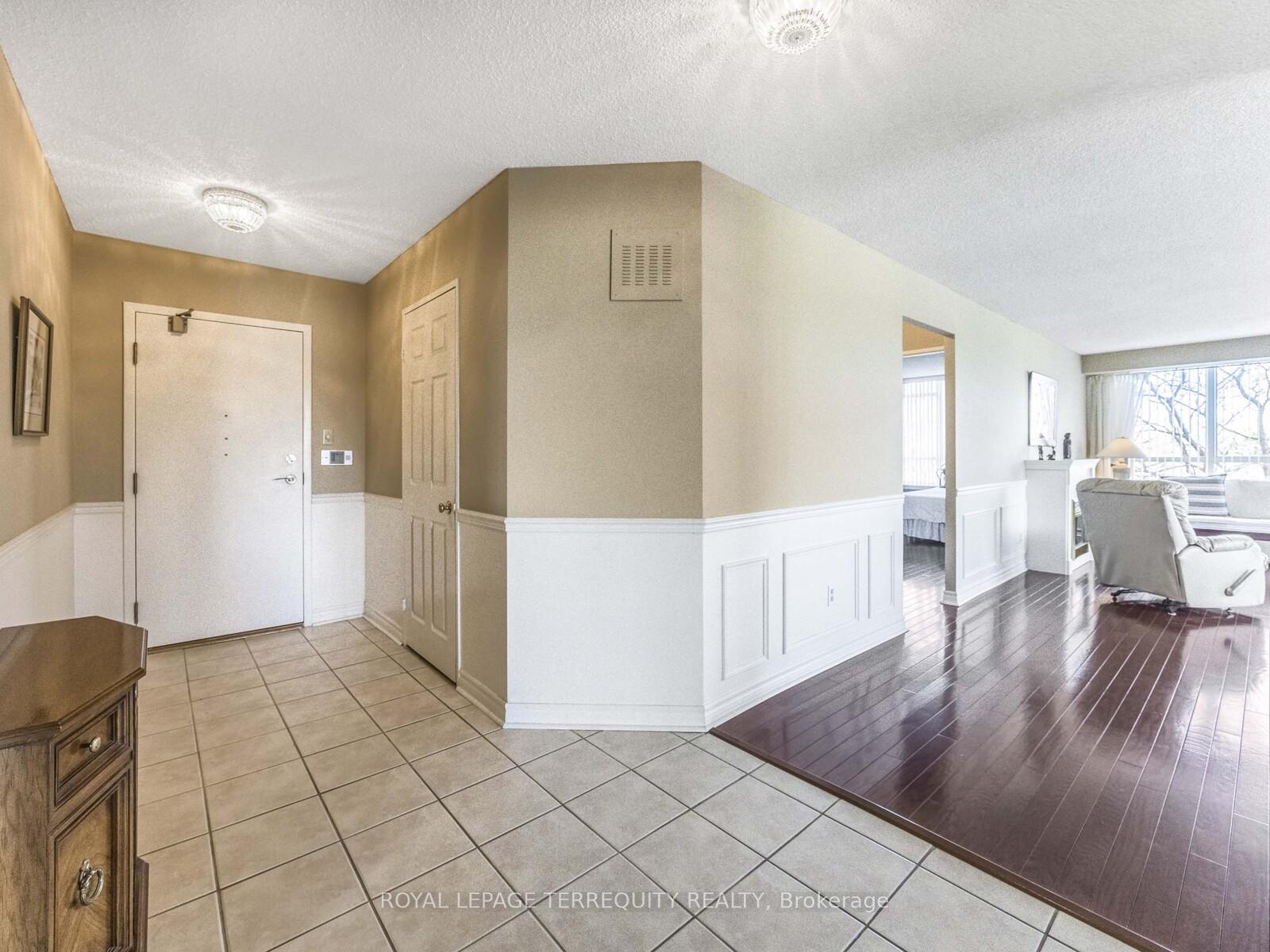 Photo 4 of Unit 312, 55 Austin Drive, Markham, Markville — HOMEH