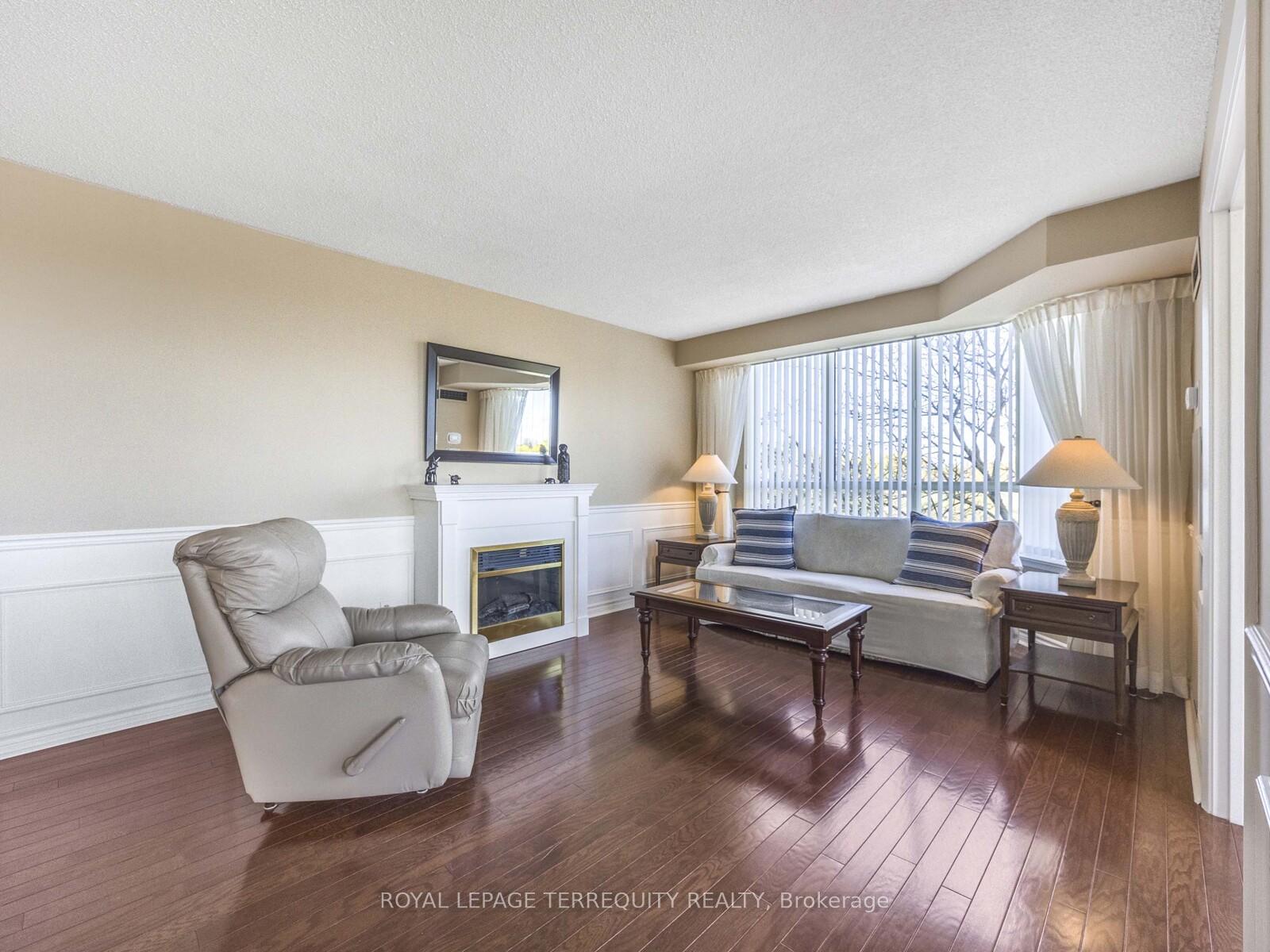 Photo 12 of Unit 312, 55 Austin Drive, Markham, Markville — HOMEH