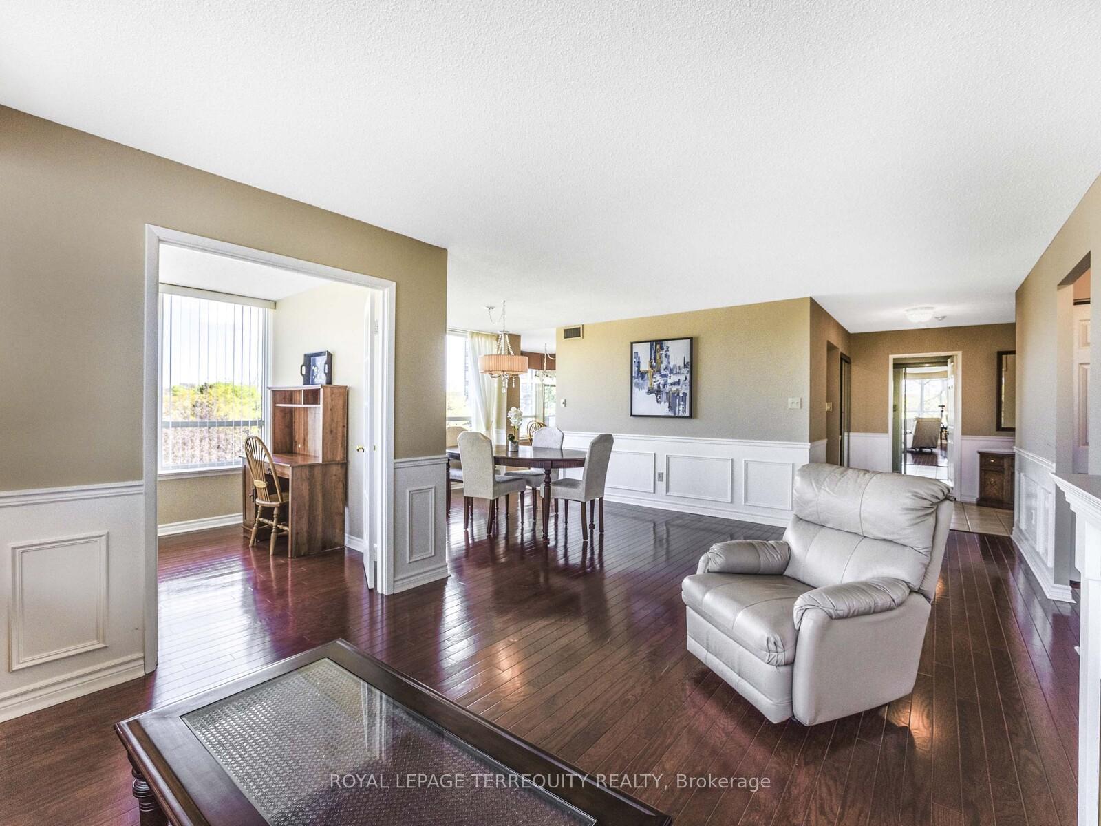 Photo 13 of Unit 312, 55 Austin Drive, Markham, Markville — HOMEH
