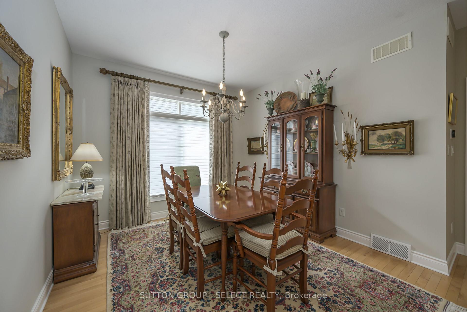Photo 14 of Unit 5, 578 Mcgarrell Place, London, North R — HOMEH