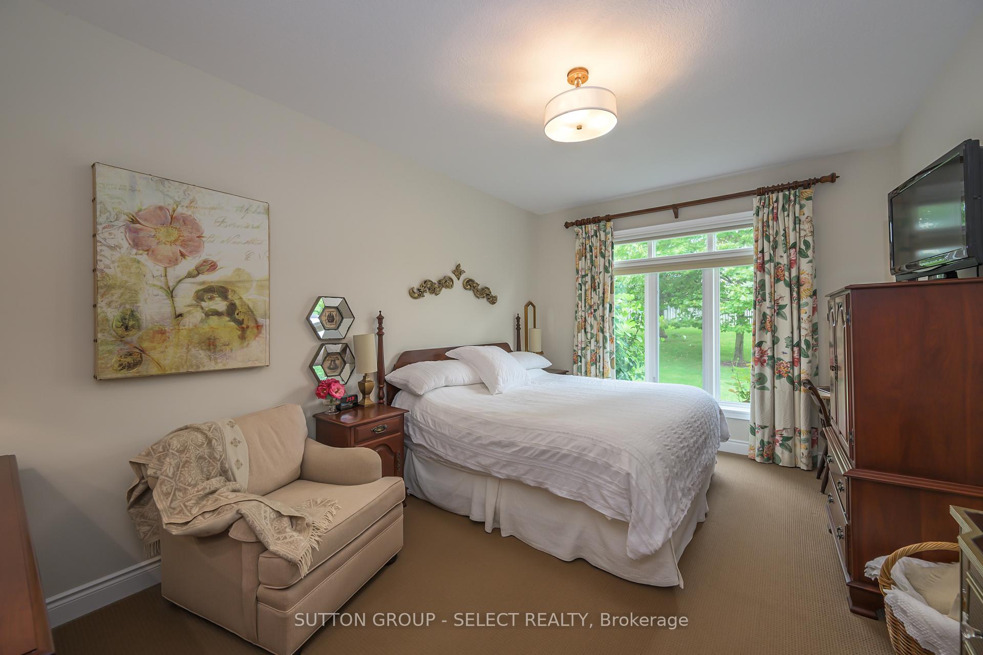 Photo 16 of Unit 5, 578 Mcgarrell Place, London, North R — HOMEH