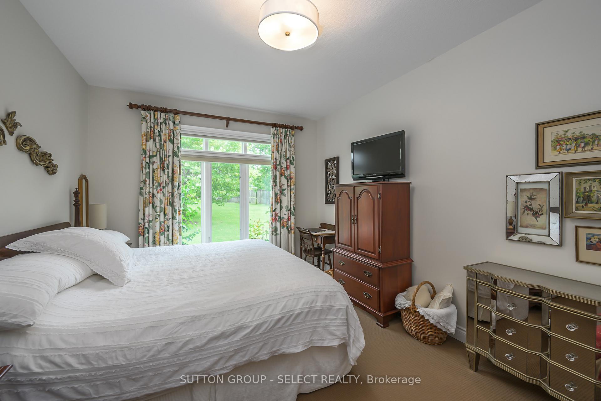 Photo 17 of Unit 5, 578 Mcgarrell Place, London, North R — HOMEH