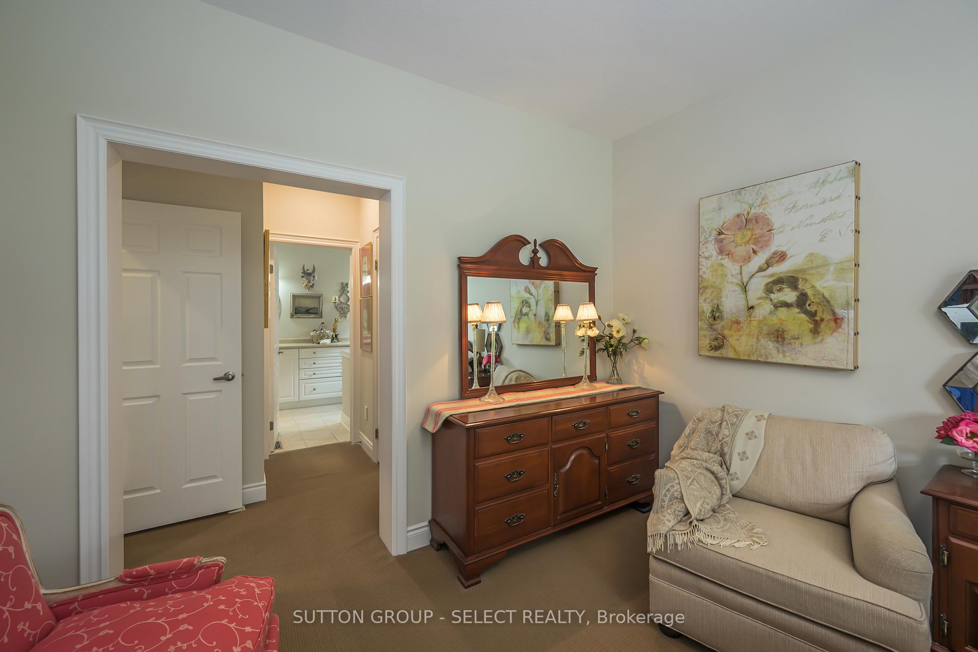 Photo 18 of Unit 5, 578 Mcgarrell Place, London, North R — HOMEH