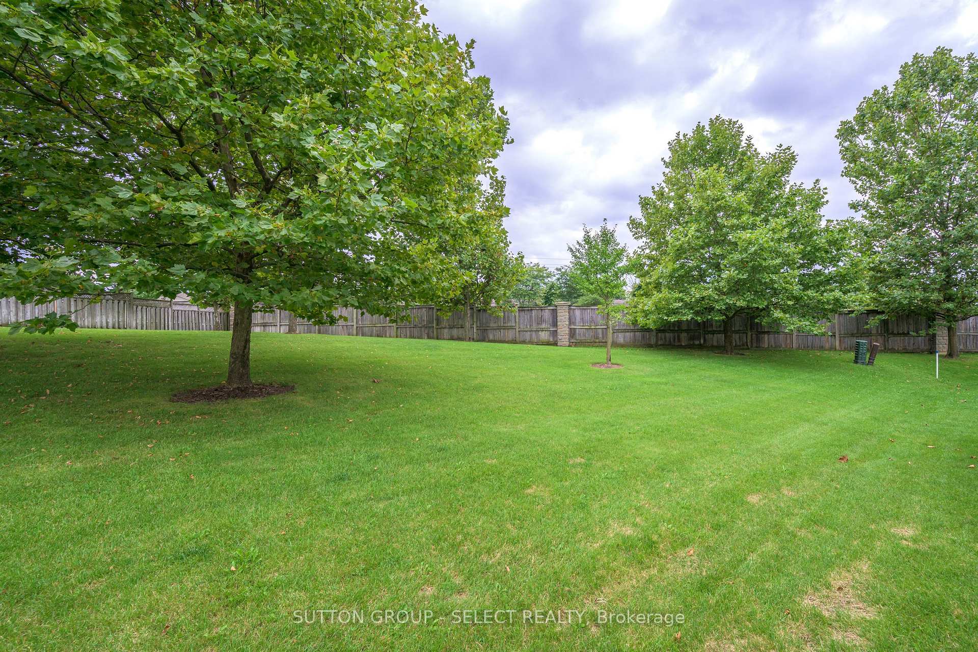 Photo 38 of Unit 5, 578 Mcgarrell Place, London, North R — HOMEH