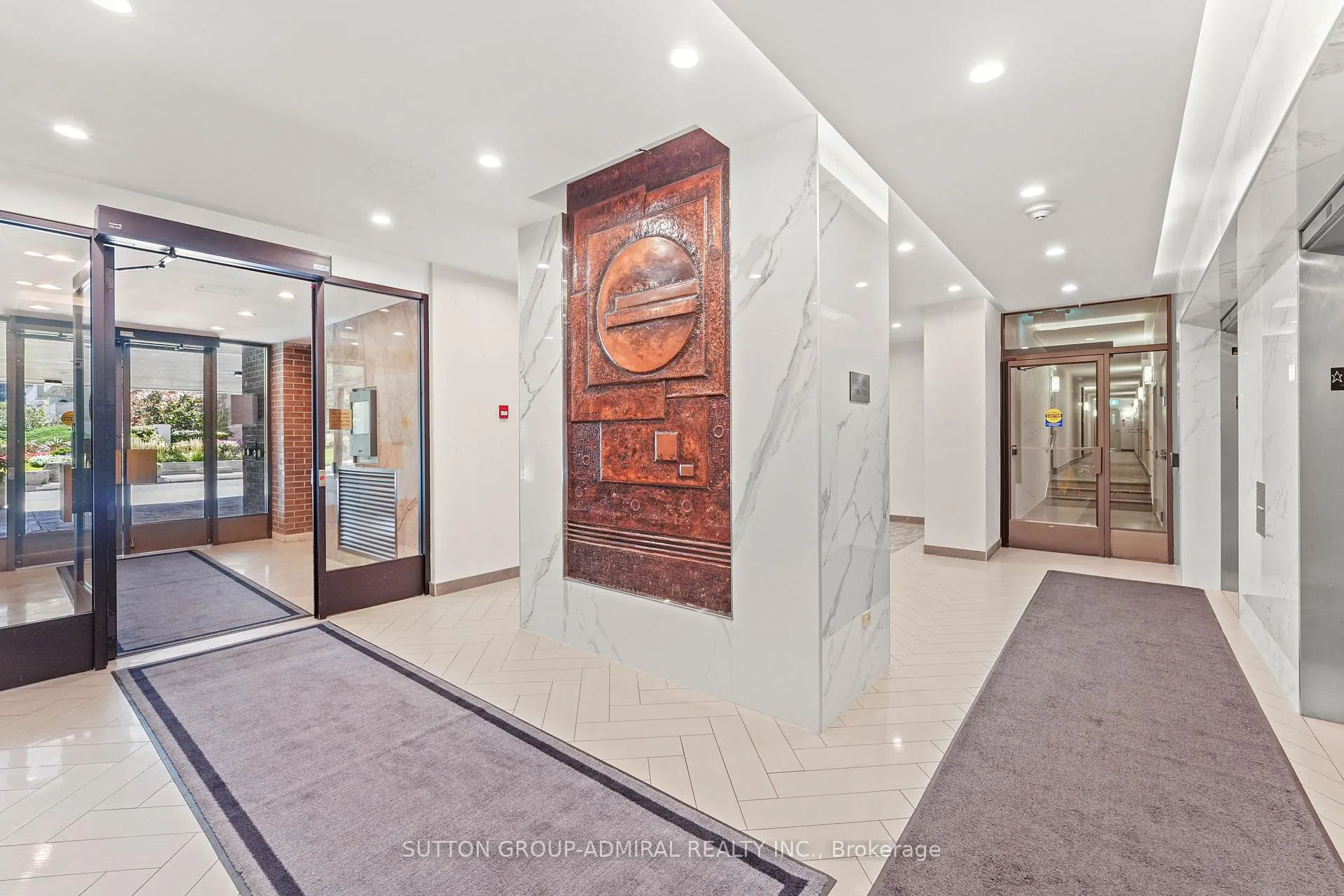 Photo 2 of Unit 1001, 270 Scarlett Road, Toronto, Rockcliffe-Smythe — HOMEH