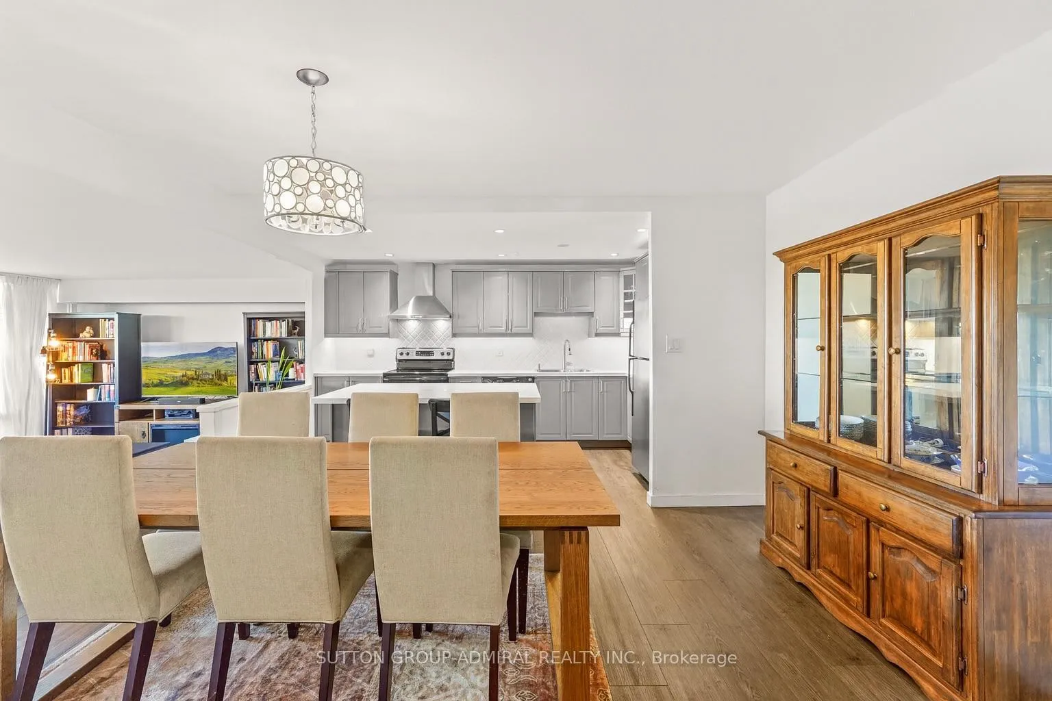 Photo 5 of Unit 1001, 270 Scarlett Road, Toronto, Rockcliffe-Smythe — HOMEH