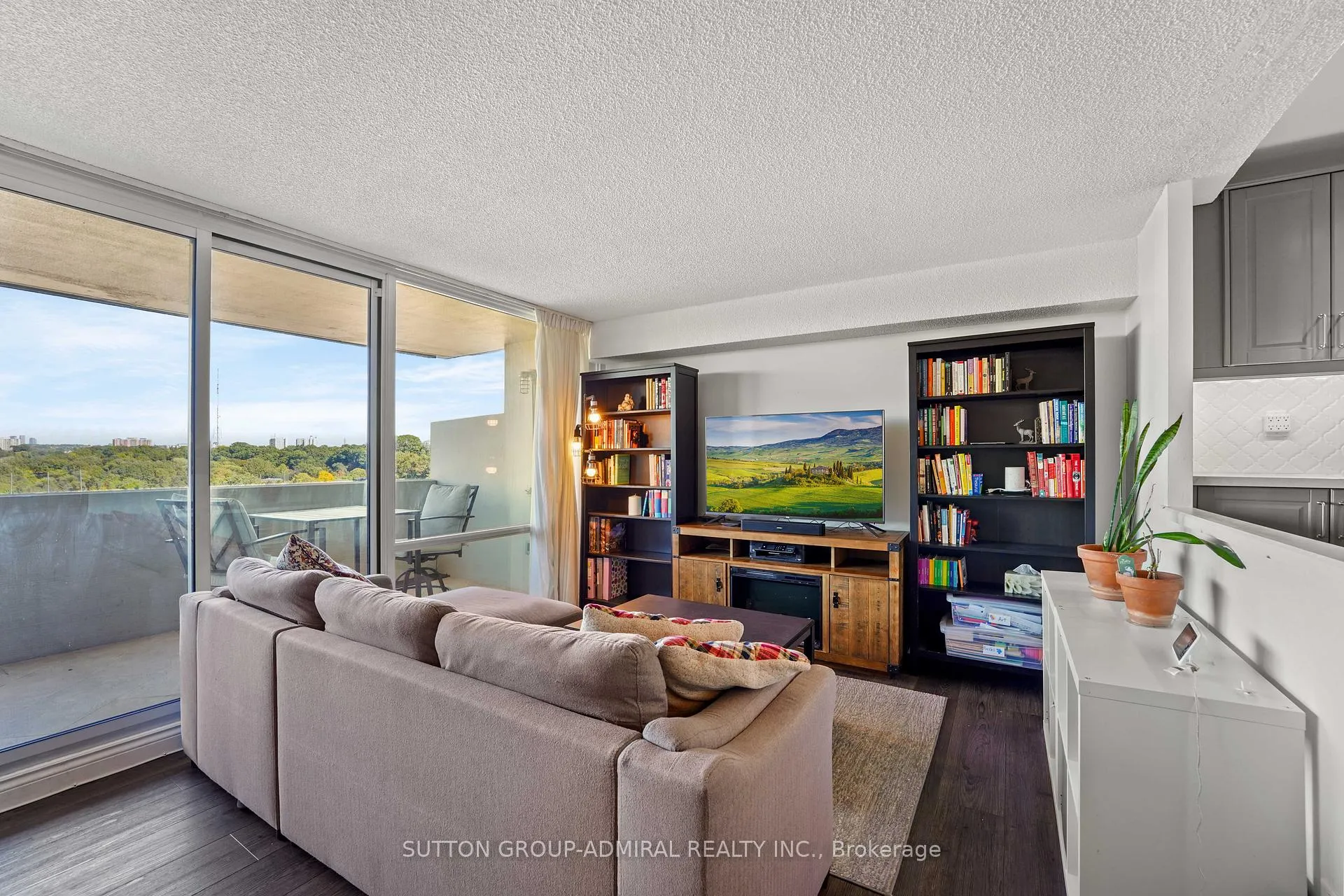 Photo 14 of Unit 1001, 270 Scarlett Road, Toronto, Rockcliffe-Smythe — HOMEH