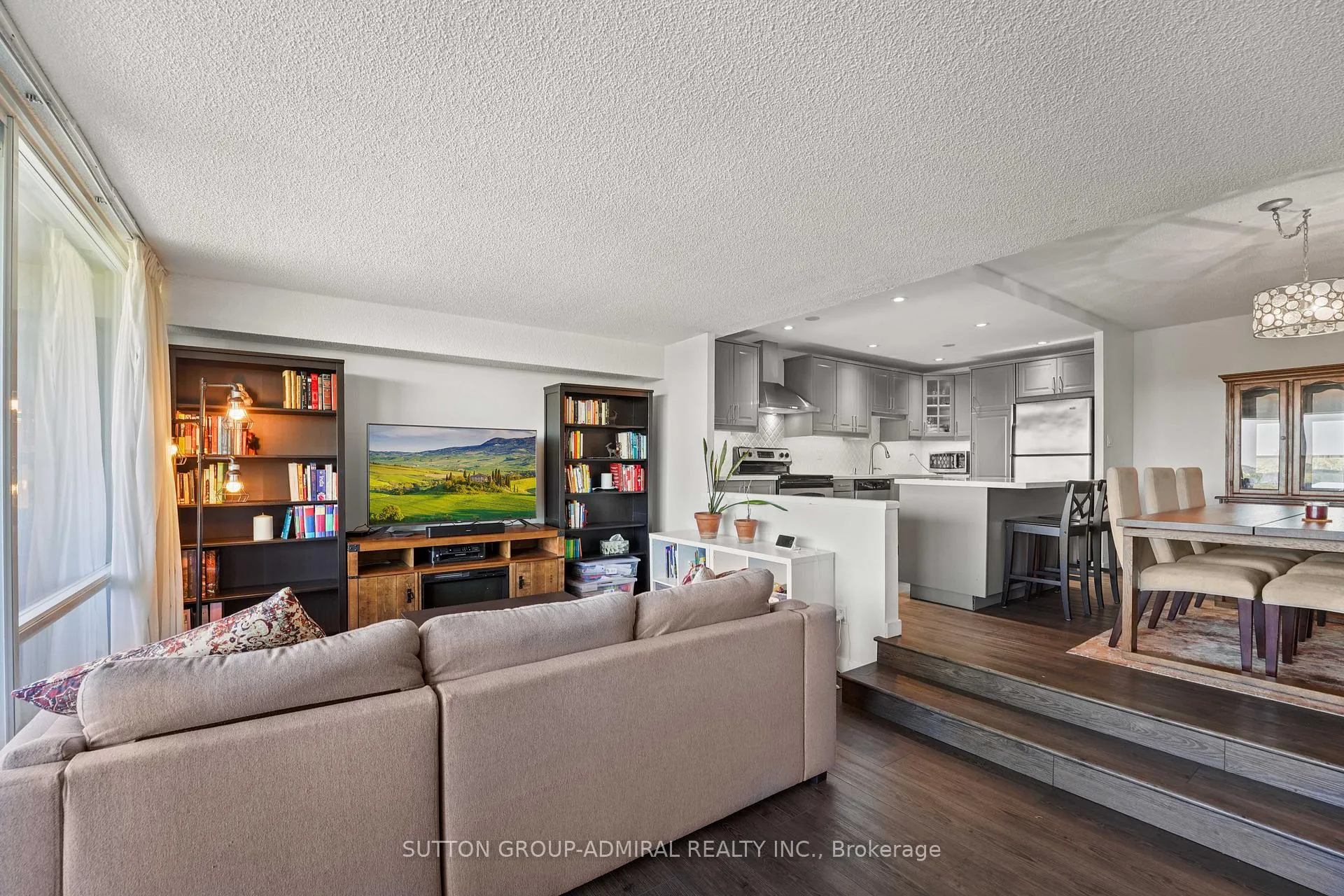 Photo 15 of Unit 1001, 270 Scarlett Road, Toronto, Rockcliffe-Smythe — HOMEH