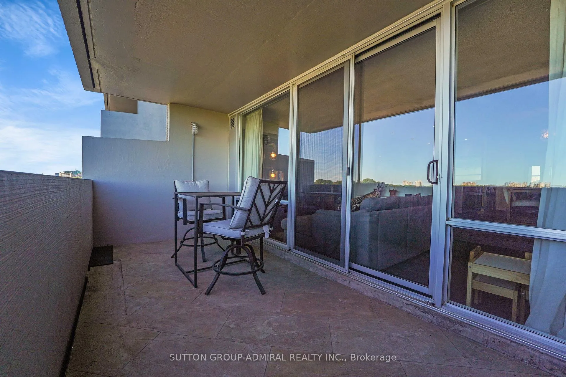 Photo 32 of Unit 1001, 270 Scarlett Road, Toronto, Rockcliffe-Smythe — HOMEH