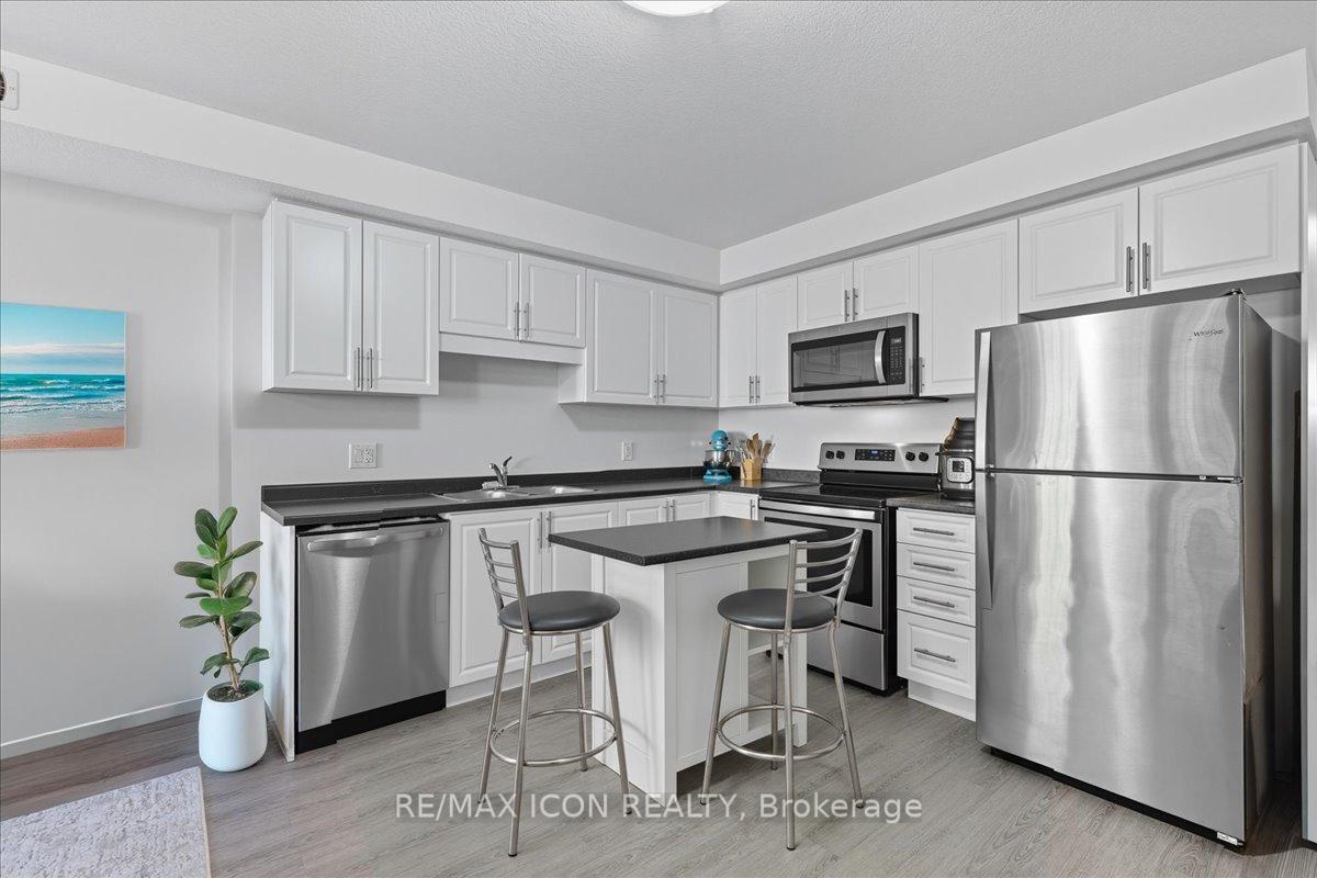 Photo 4 of Unit D11, 160 Rochefort Street, Kitchener — HOMEH