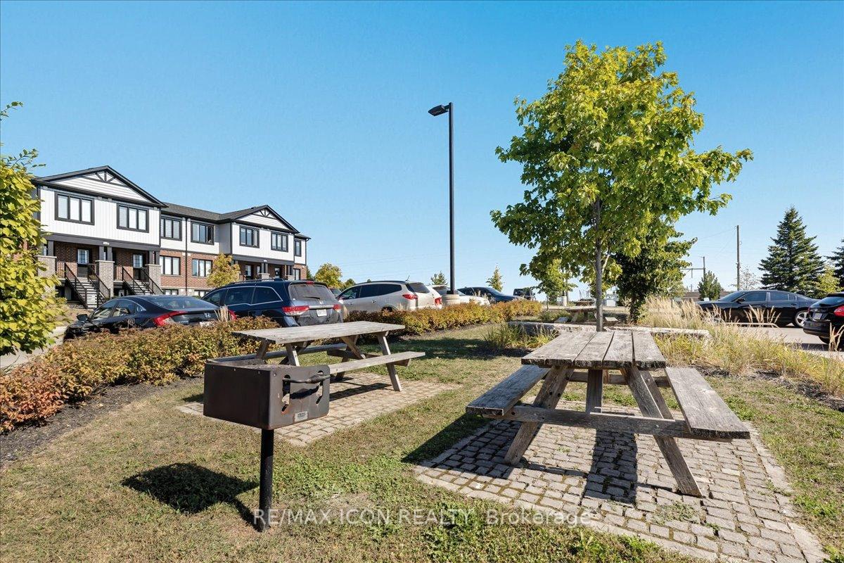 Photo 12 of Unit D11, 160 Rochefort Street, Kitchener — HOMEH