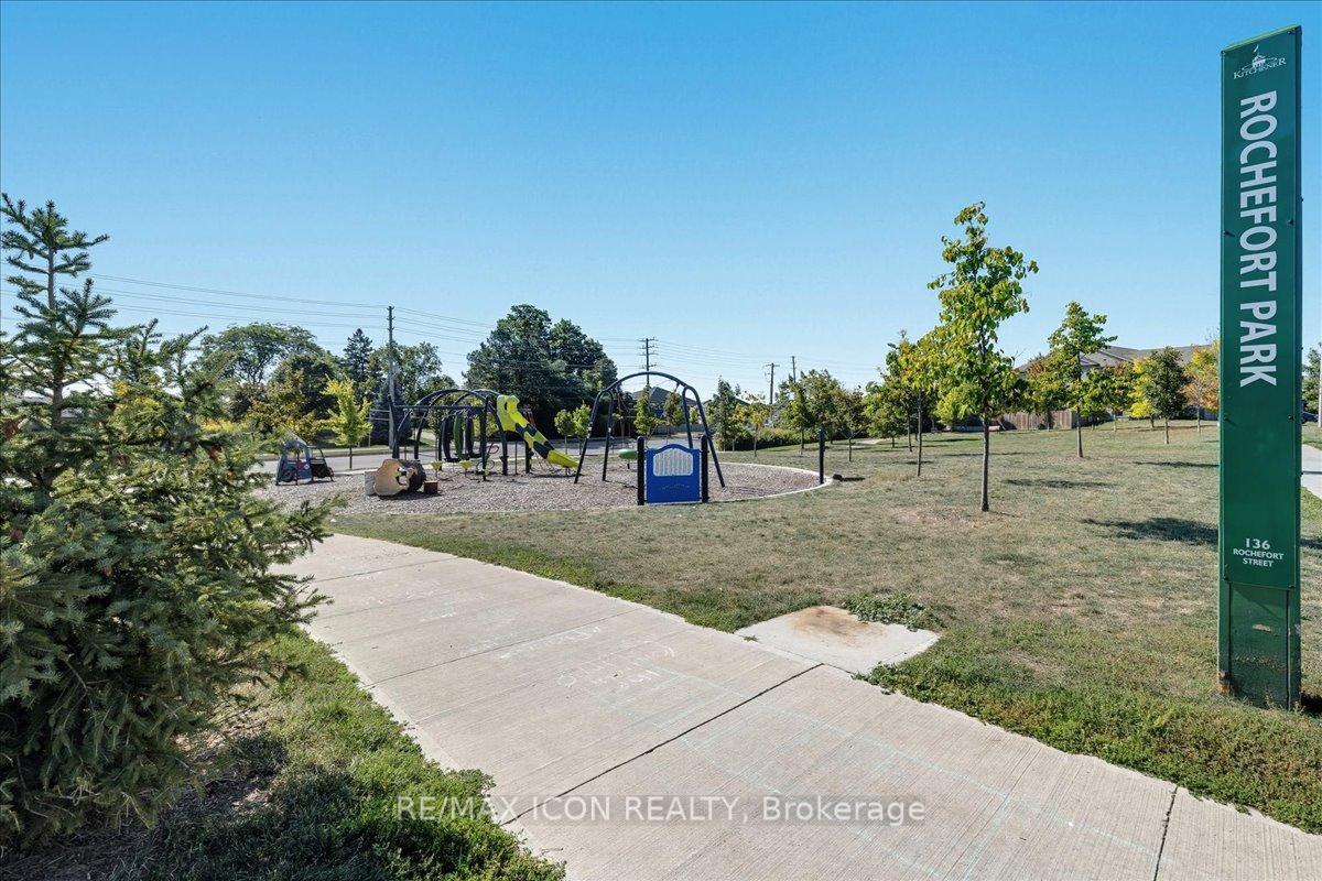 Photo 15 of Unit D11, 160 Rochefort Street, Kitchener — HOMEH