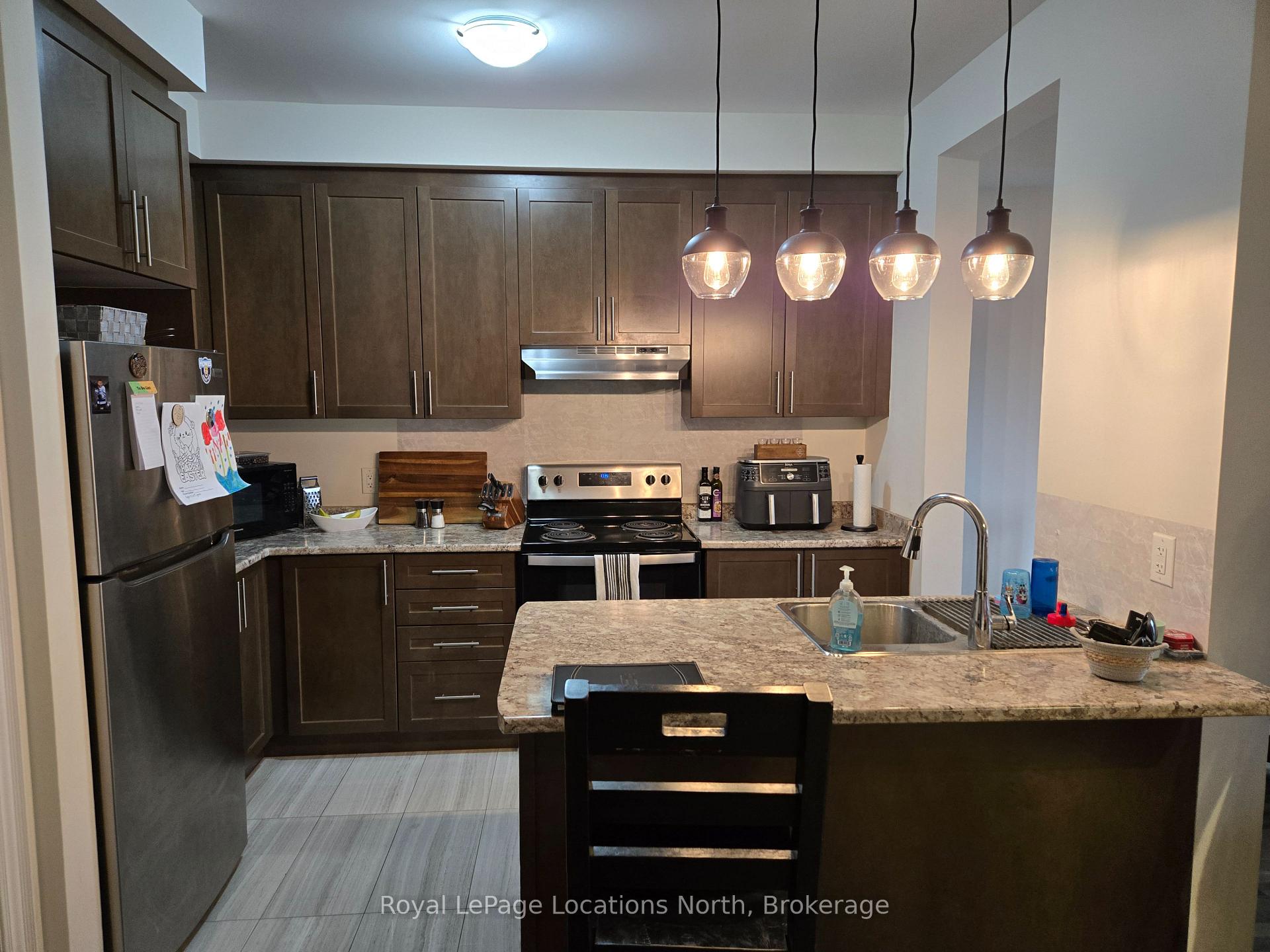 Photo 3 of 313 Atkinson Street, Clearview, Stayner — HOMEH