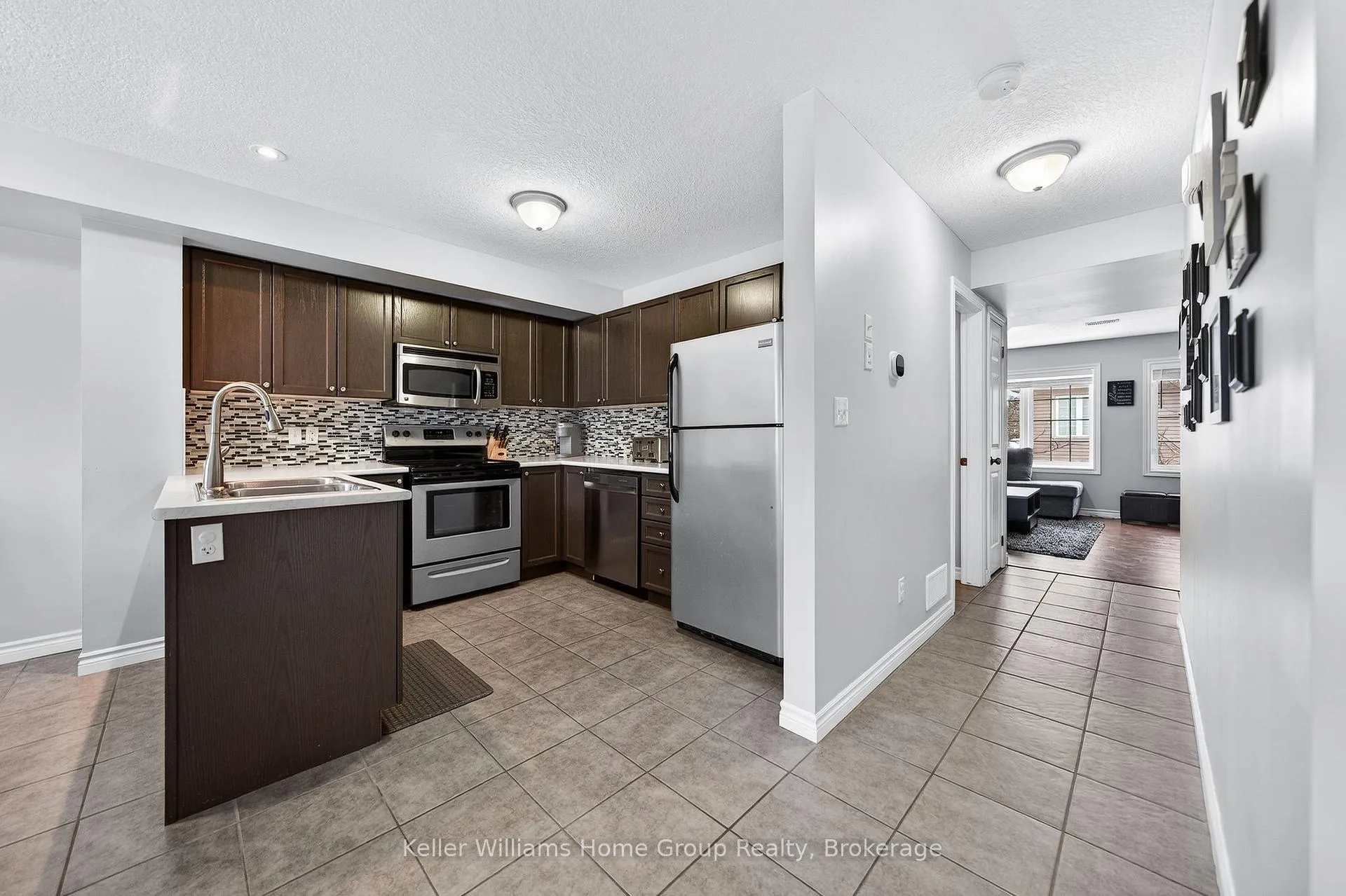 Photo 12 of Unit 35B, 15 Carere Crescent, Guelph, Victoria North — HOMEH