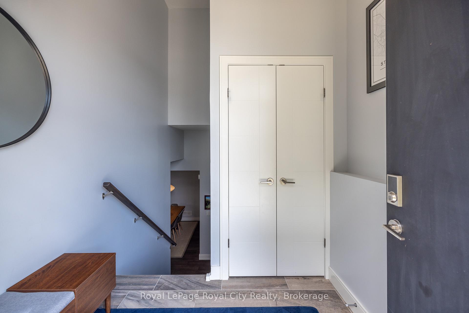 Photo 6 of Unit 17, 32 Arkell Road, Guelph, Kortright East — HOMEH