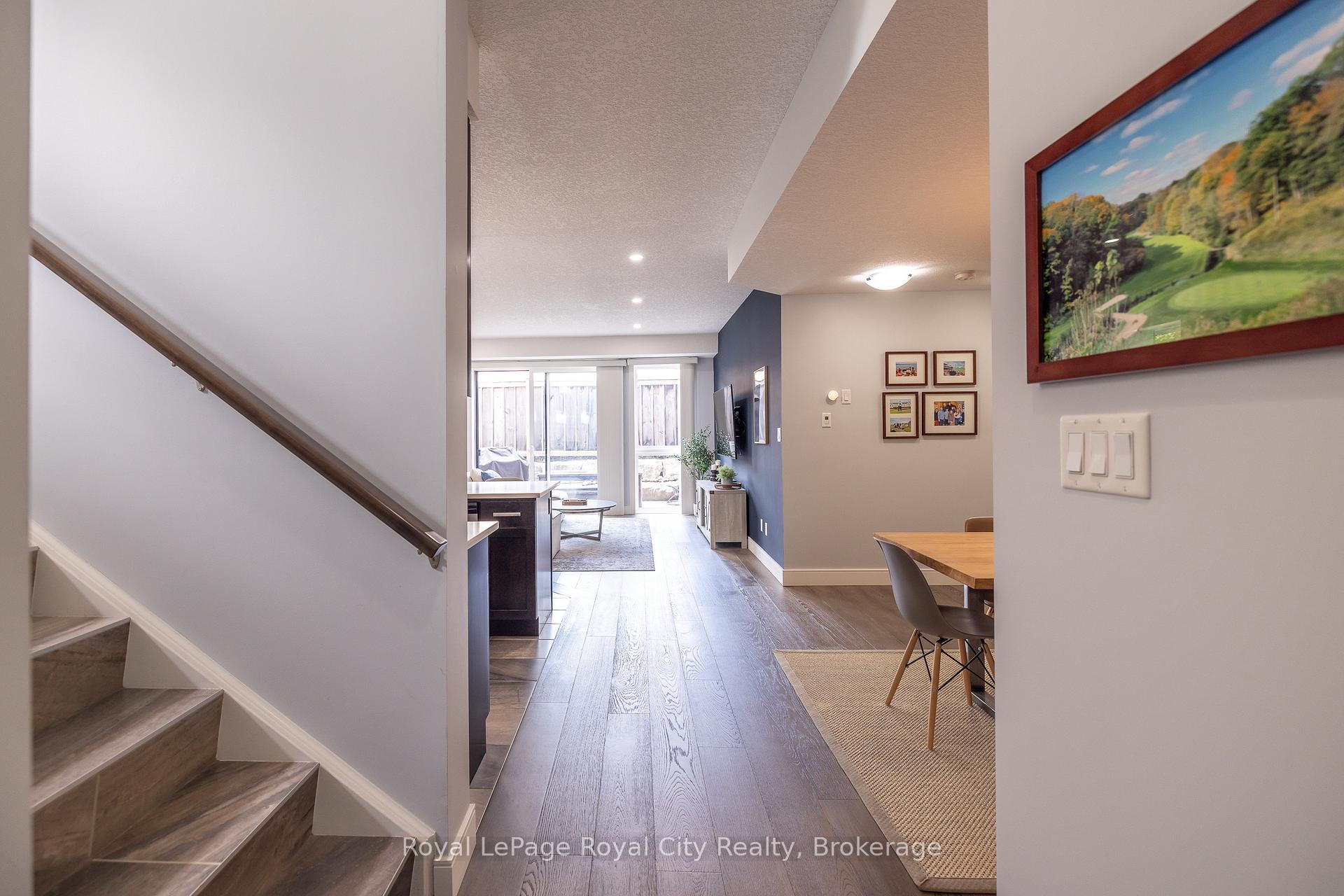 Photo 10 of Unit 17, 32 Arkell Road, Guelph, Kortright East — HOMEH