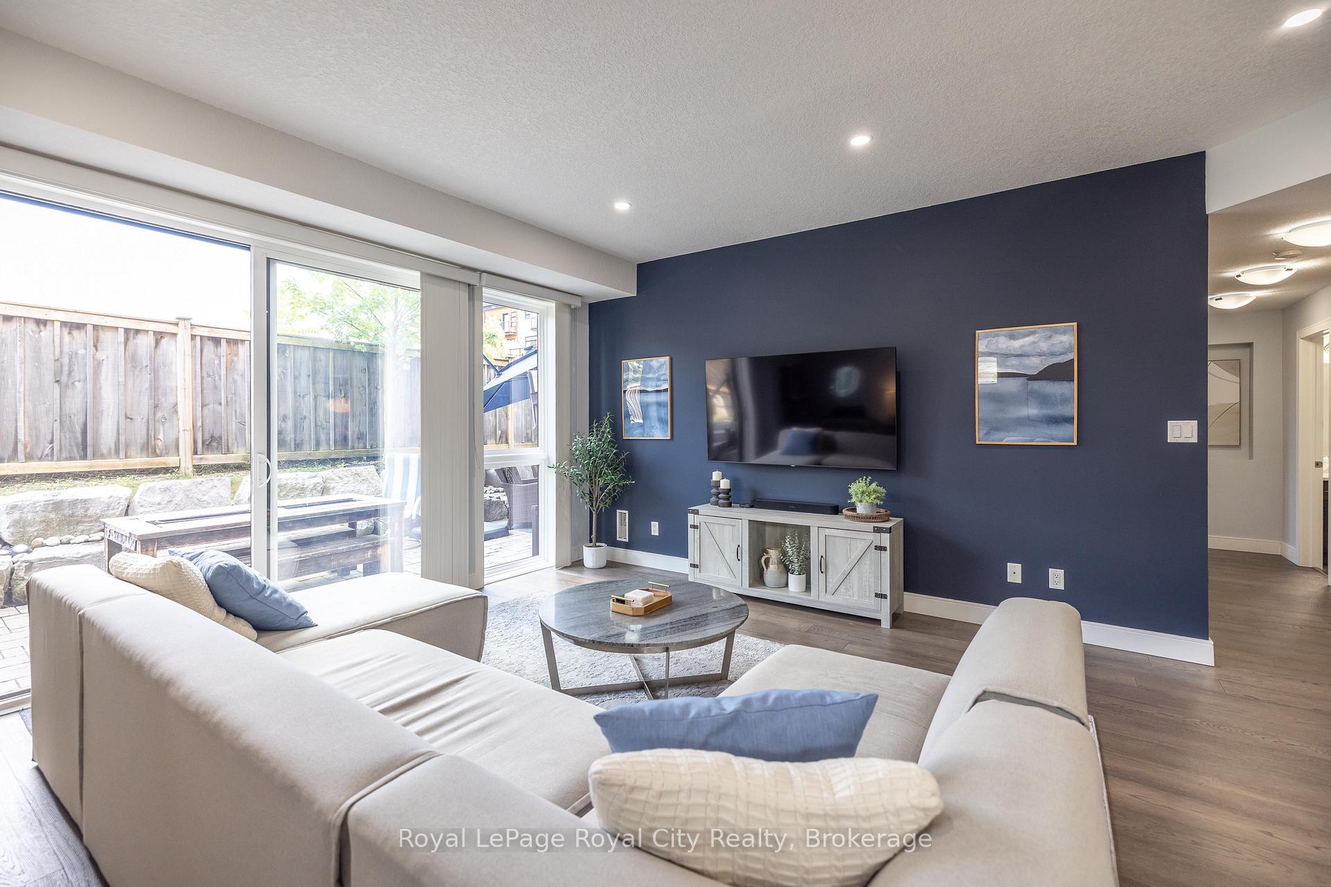 Photo 20 of Unit 17, 32 Arkell Road, Guelph, Kortright East — HOMEH