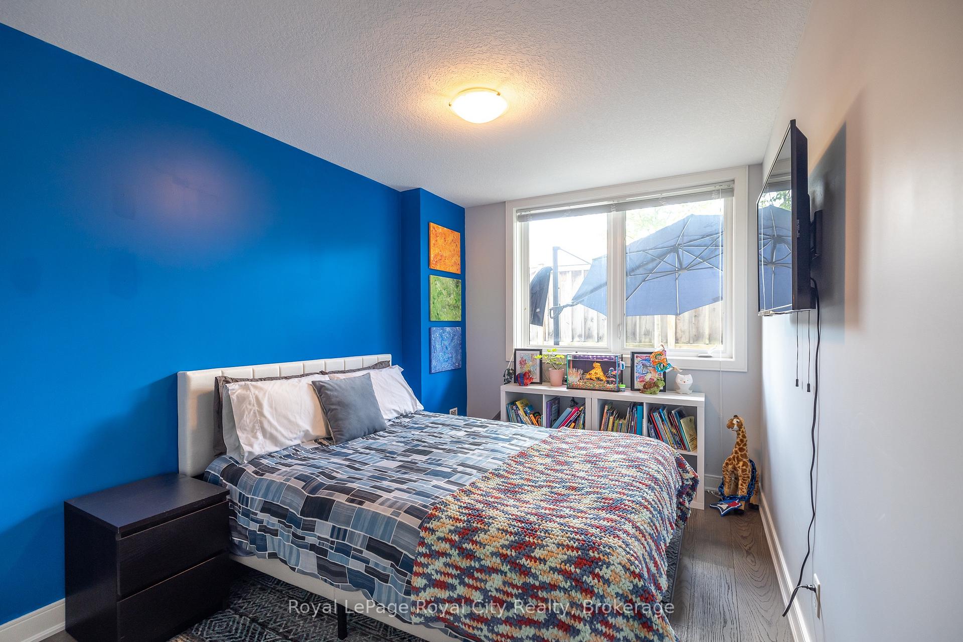 Photo 22 of Unit 17, 32 Arkell Road, Guelph, Kortright East — HOMEH